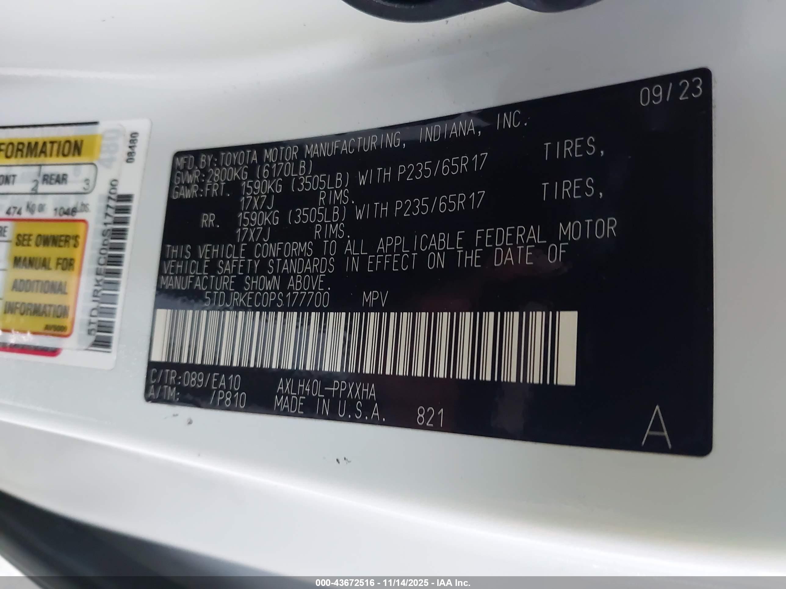 TOYOTA SIENNA image 9