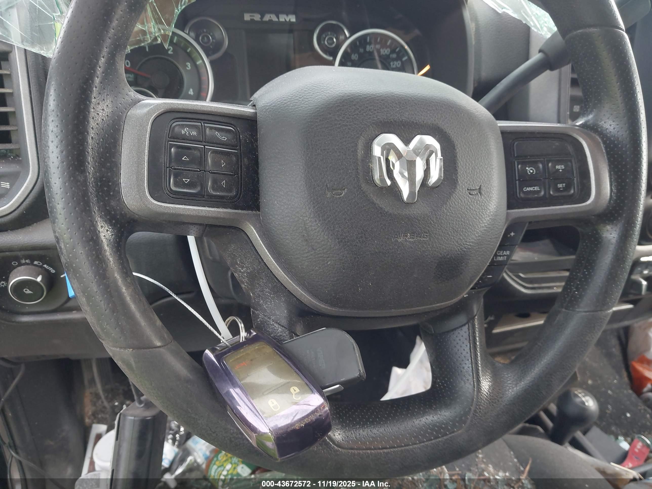 RAM 3500 image 11