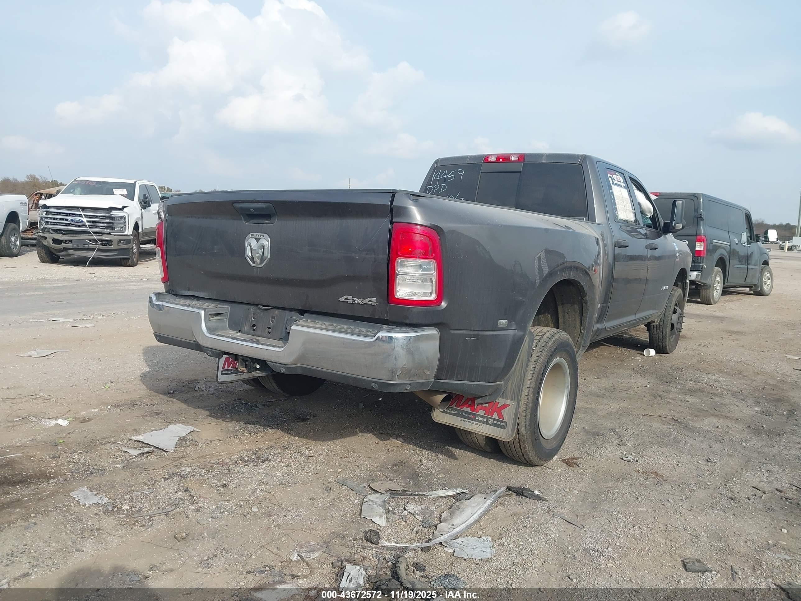 RAM 3500 image 4