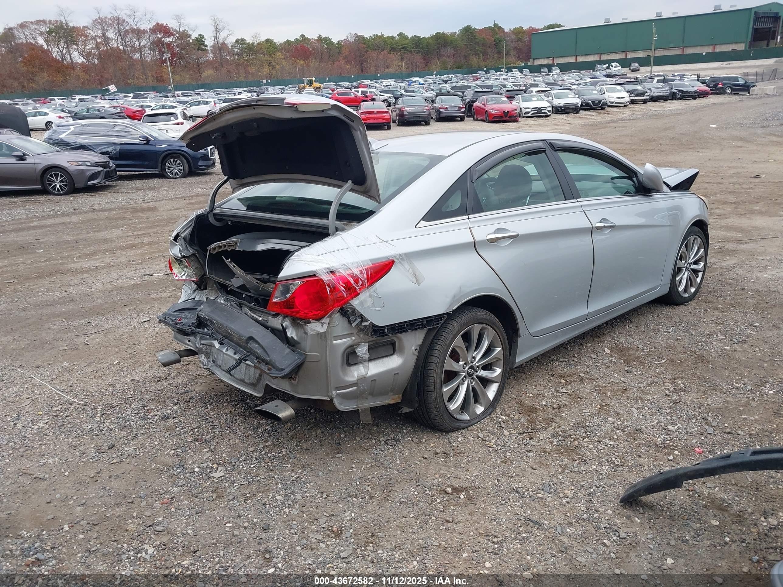 HYUNDAI SONATA image 4