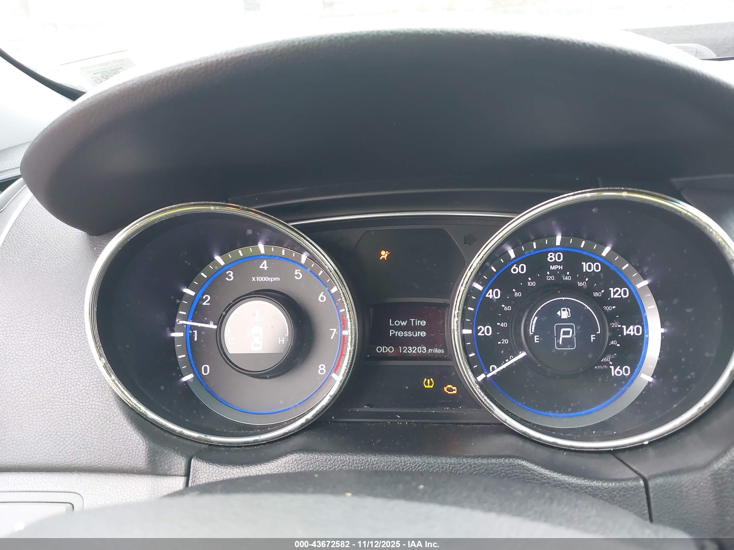 HYUNDAI SONATA image 7