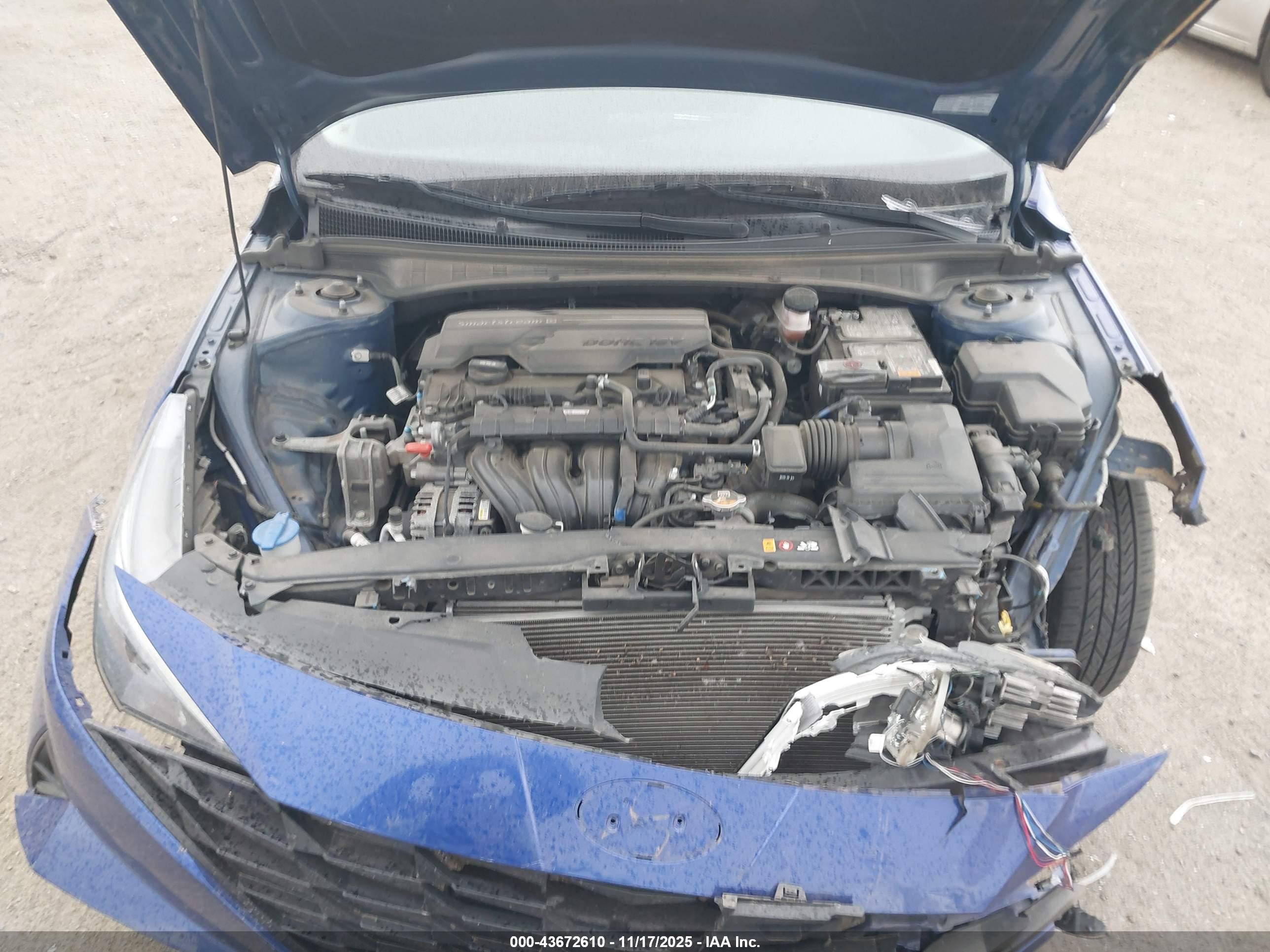 HYUNDAI ELANTRA image 10