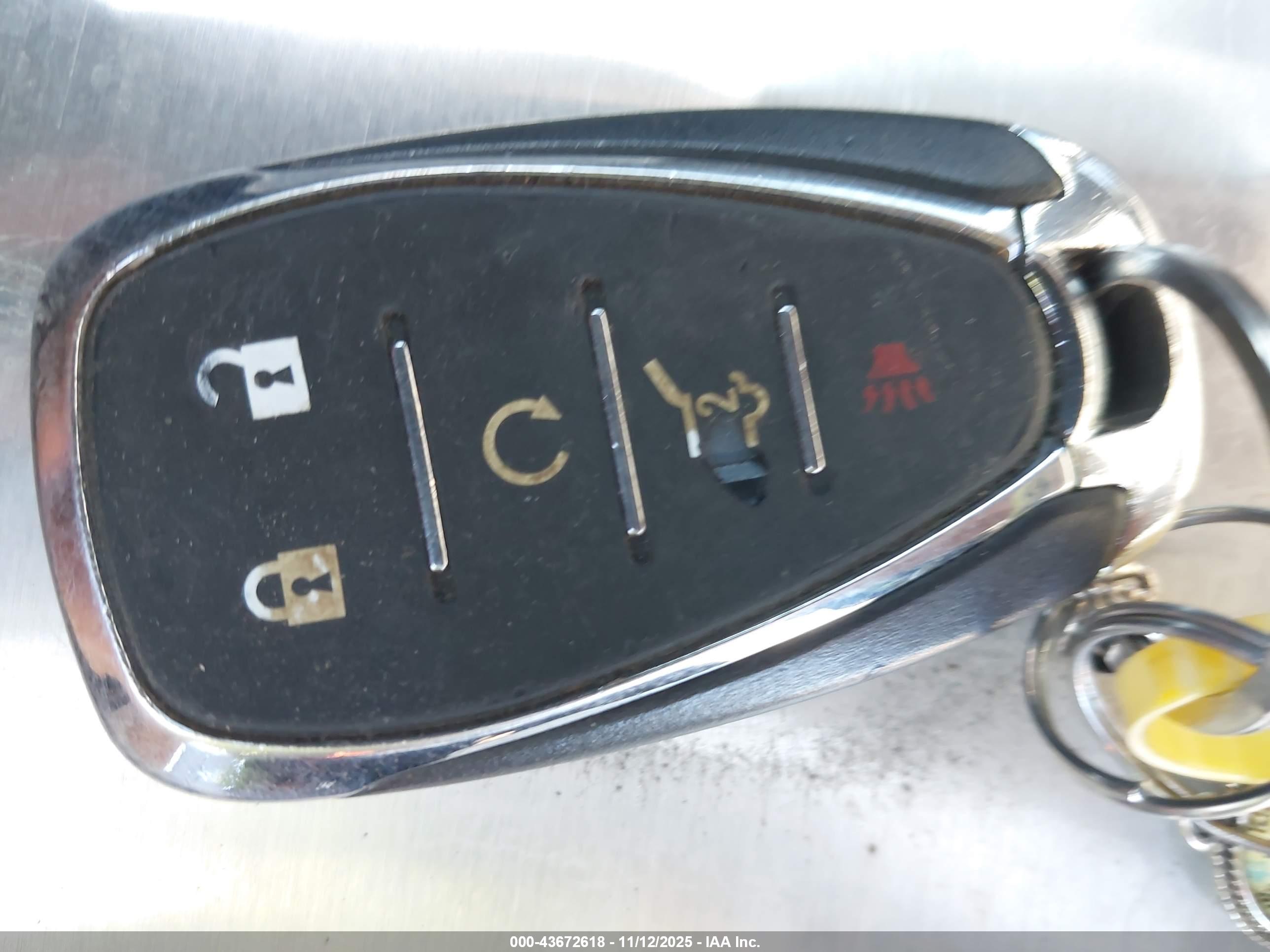 CHEVROLET EQUINOX image 11