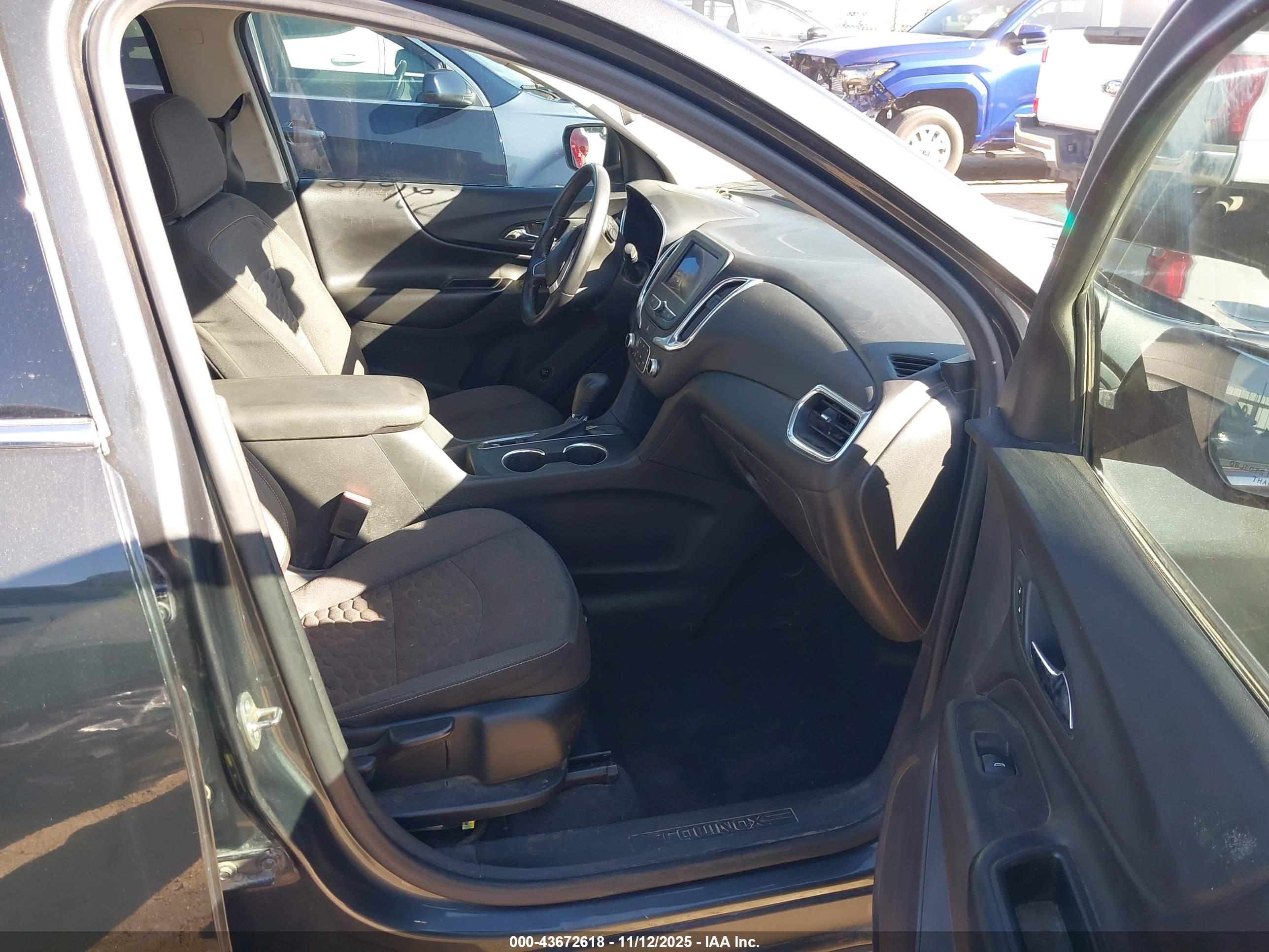CHEVROLET EQUINOX image 5