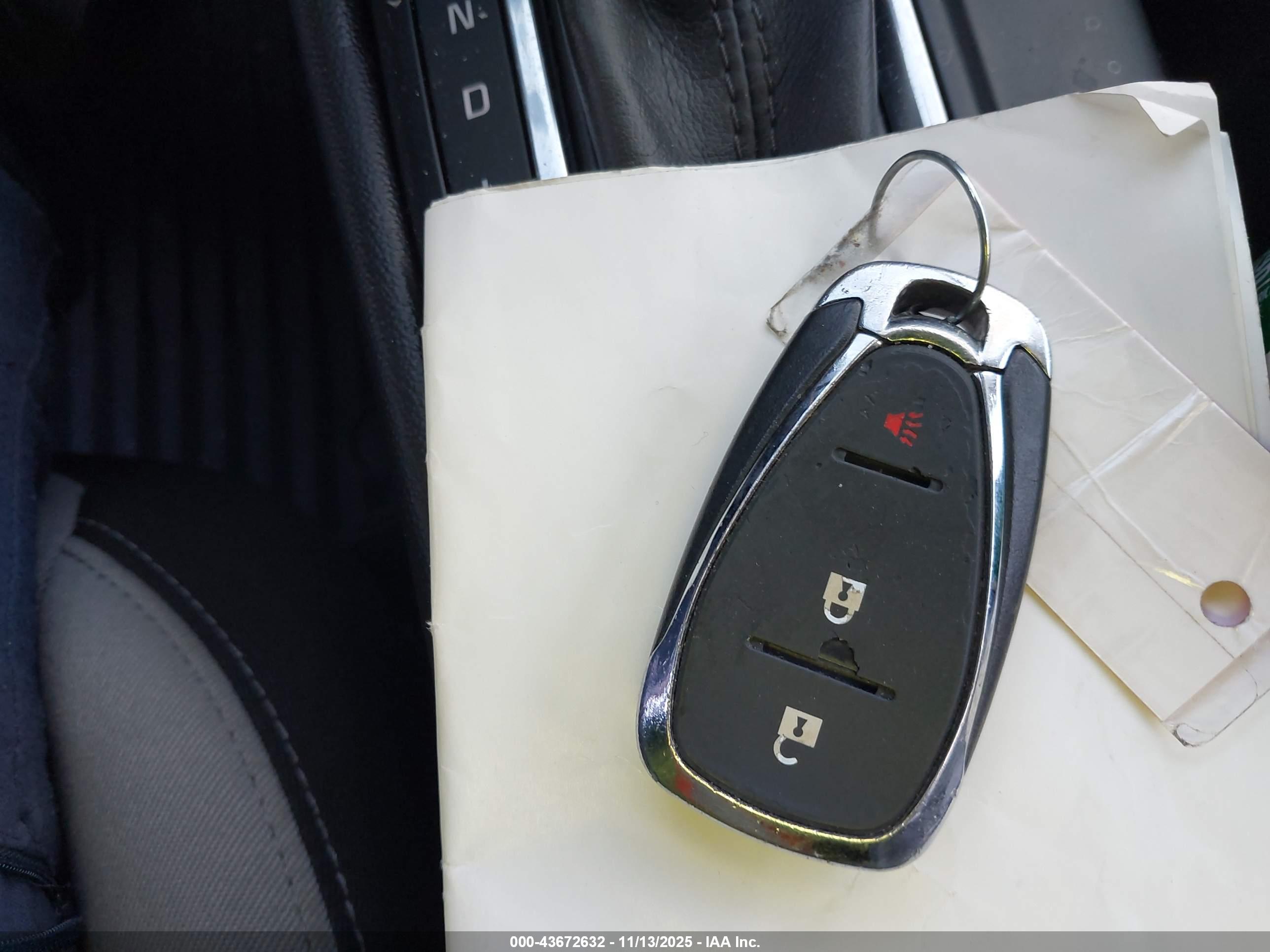 CHEVROLET EQUINOX image 11