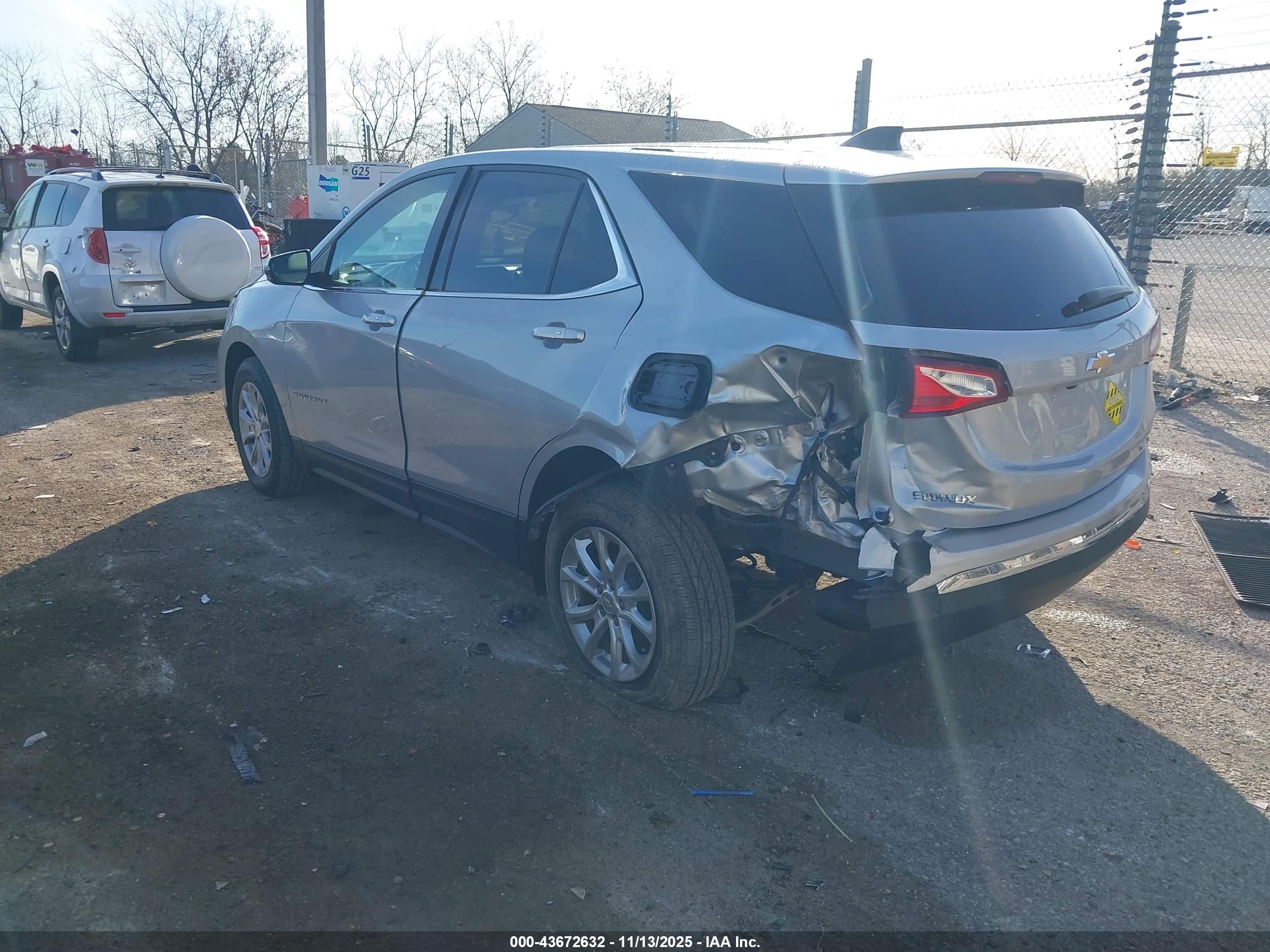 CHEVROLET EQUINOX image 3
