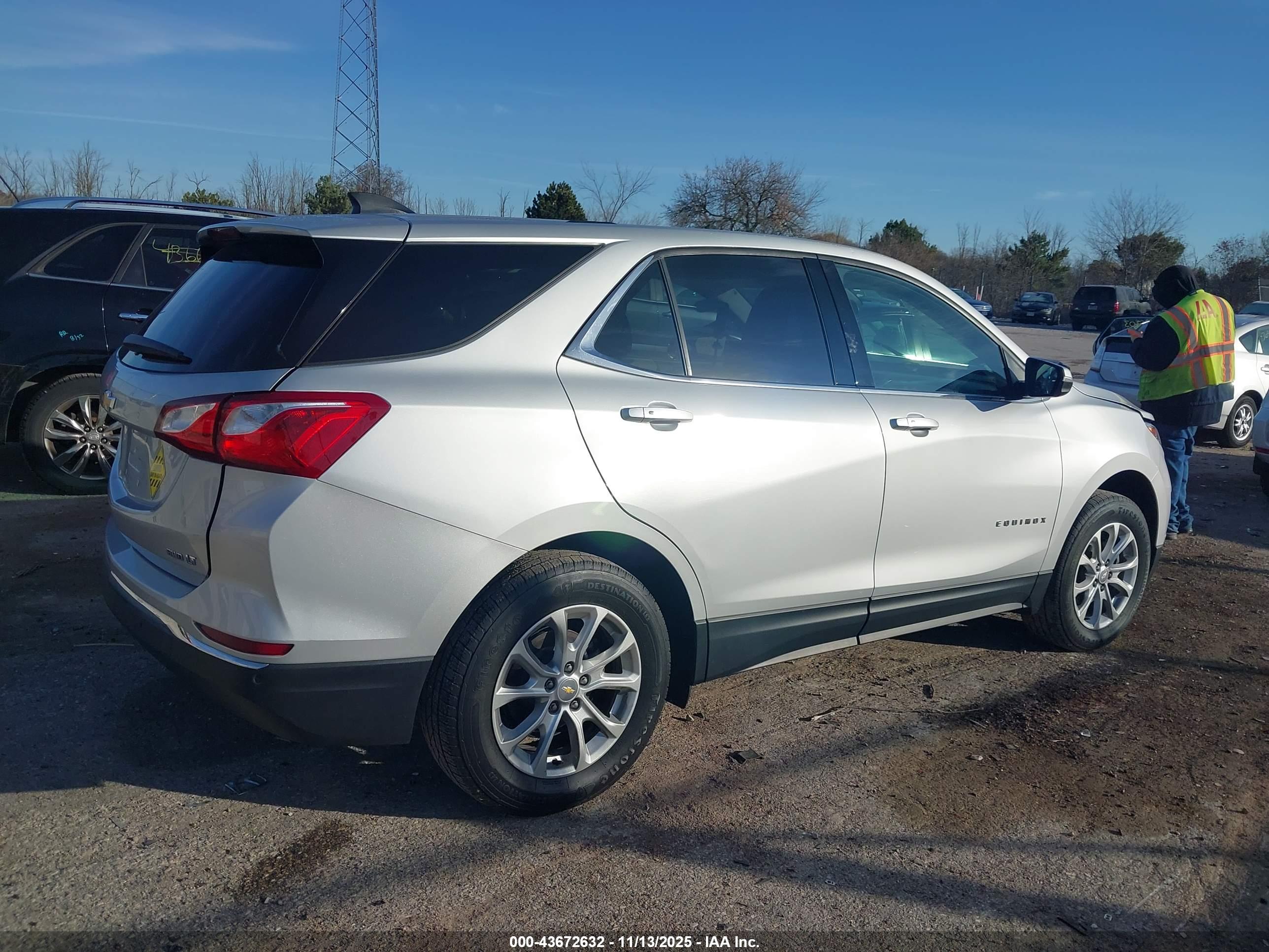 CHEVROLET EQUINOX image 4