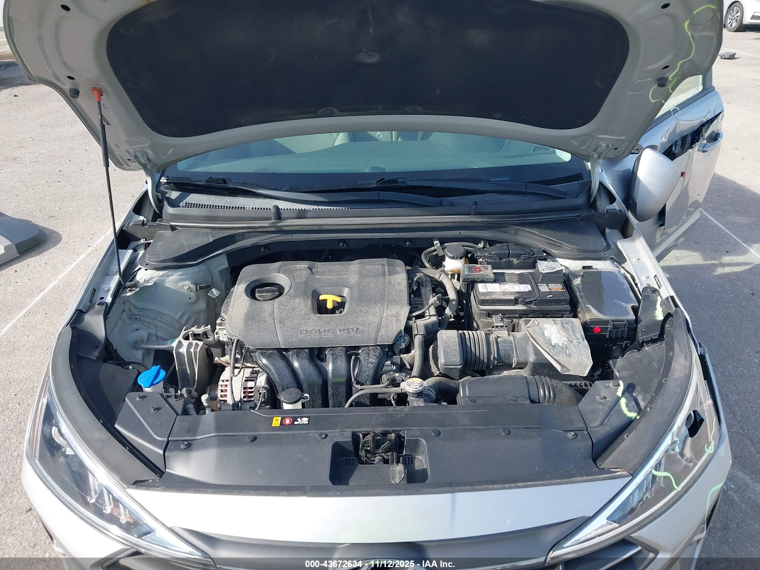HYUNDAI ELANTRA image 10