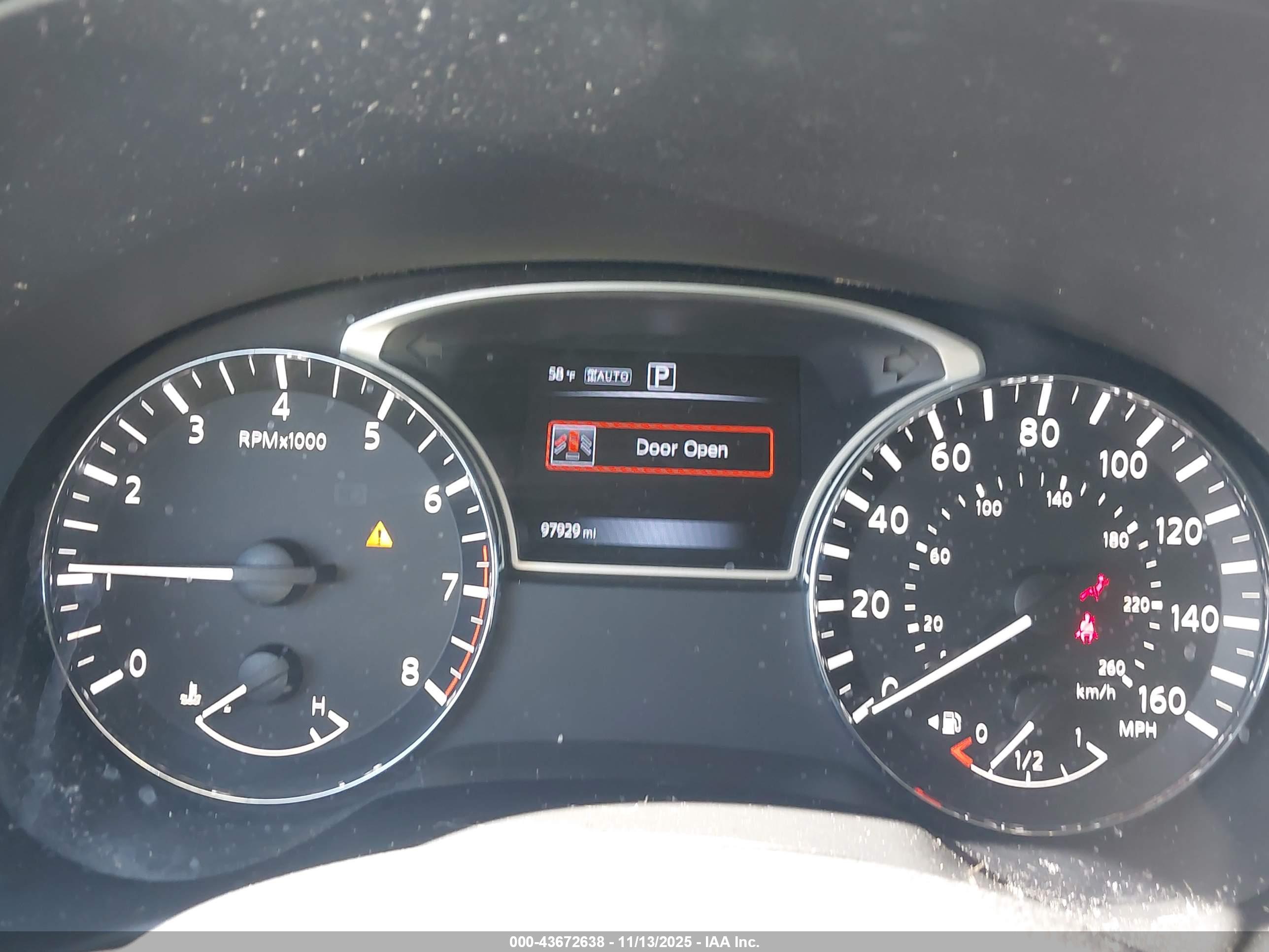 NISSAN PATHFINDER image 7