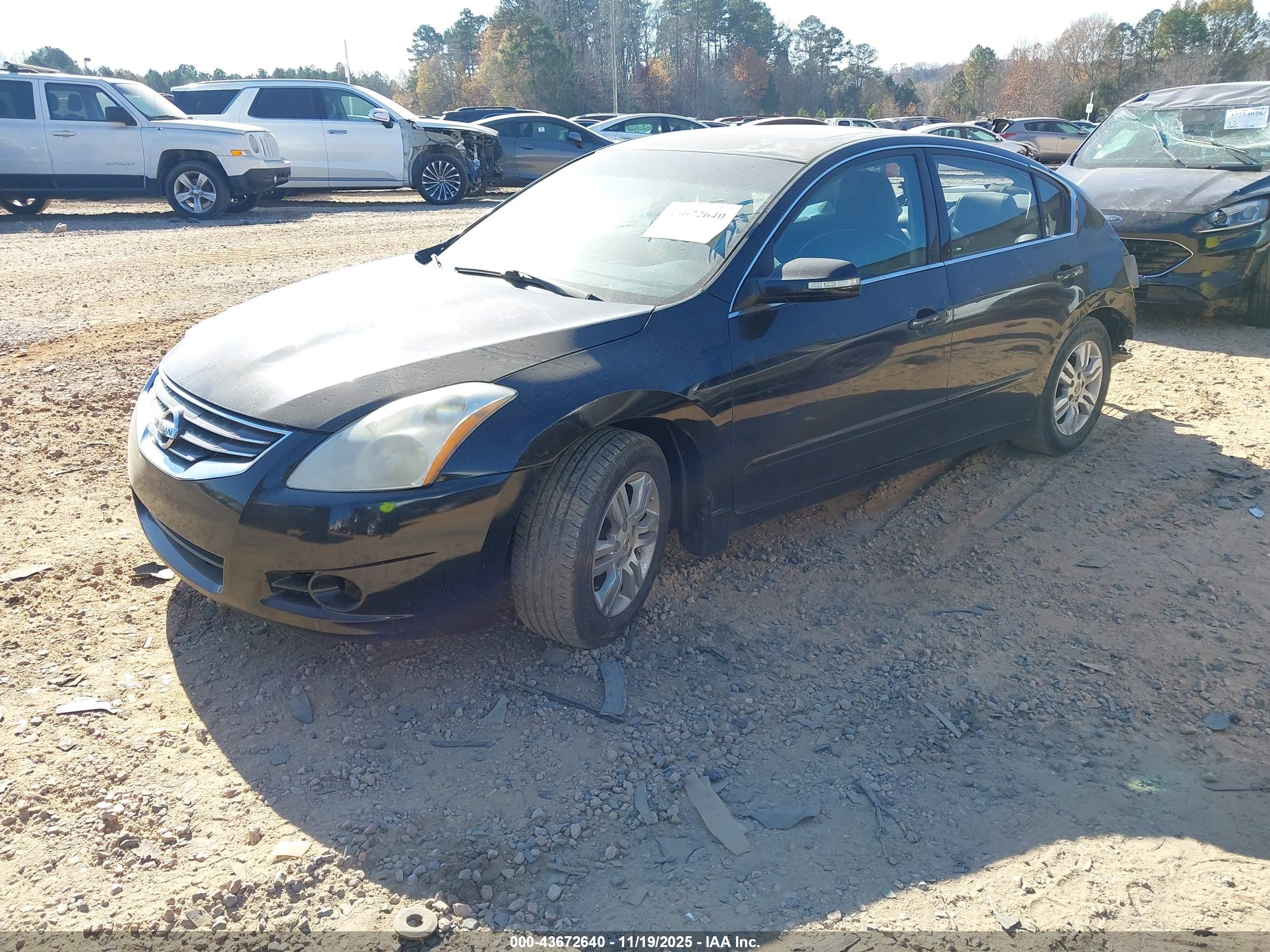 NISSAN ALTIMA image 2