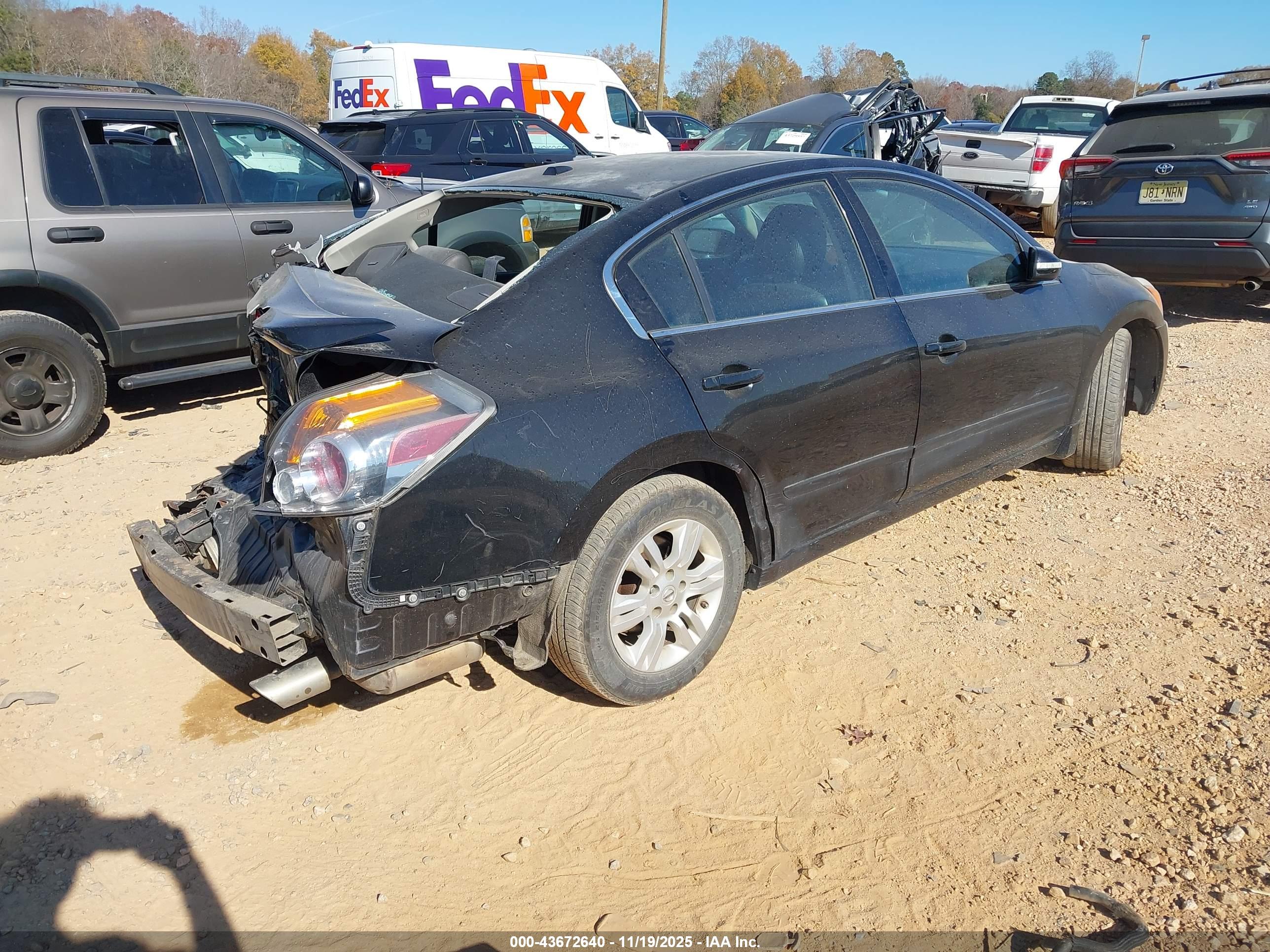 NISSAN ALTIMA image 4