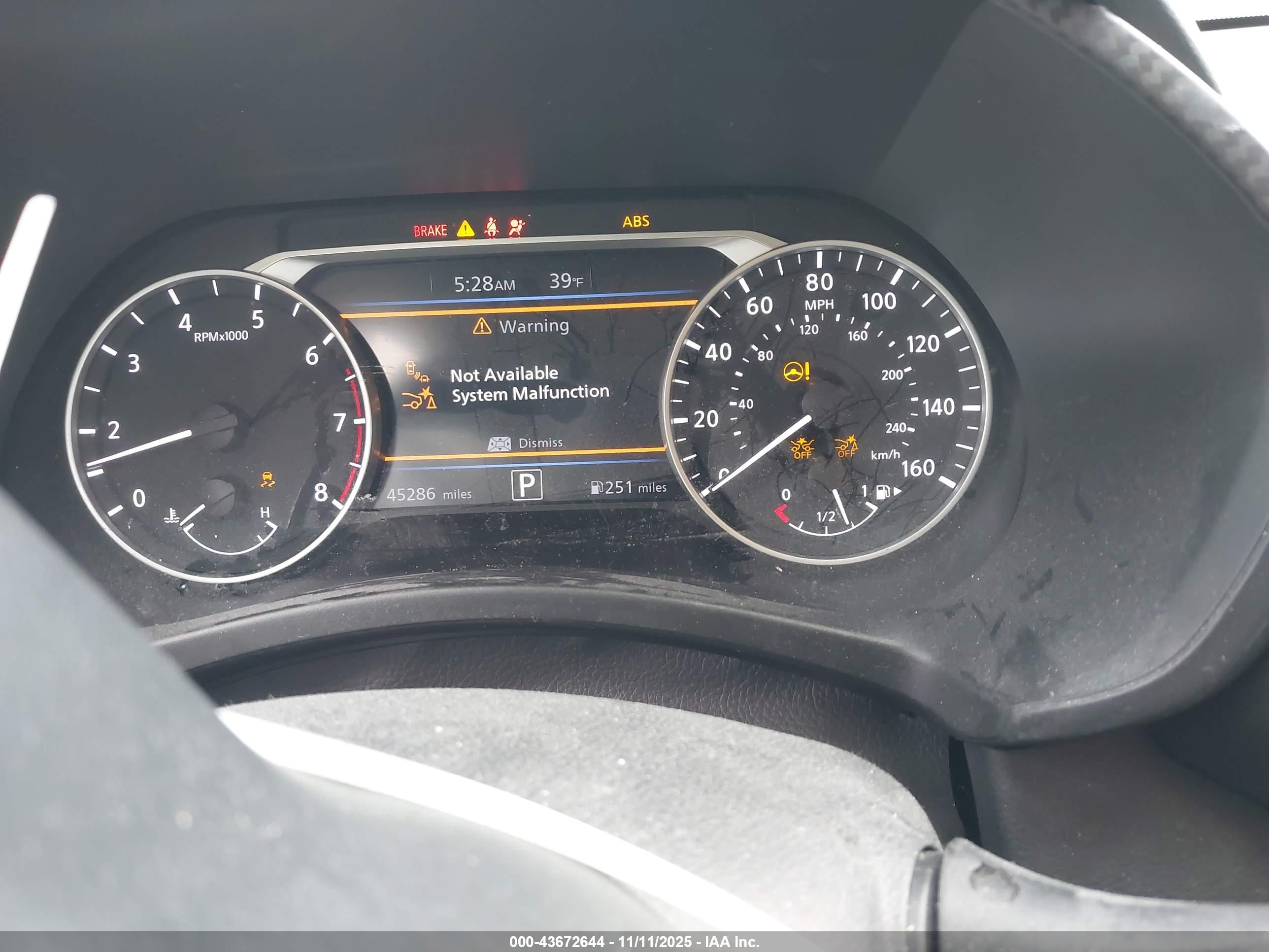 NISSAN SENTRA image 7