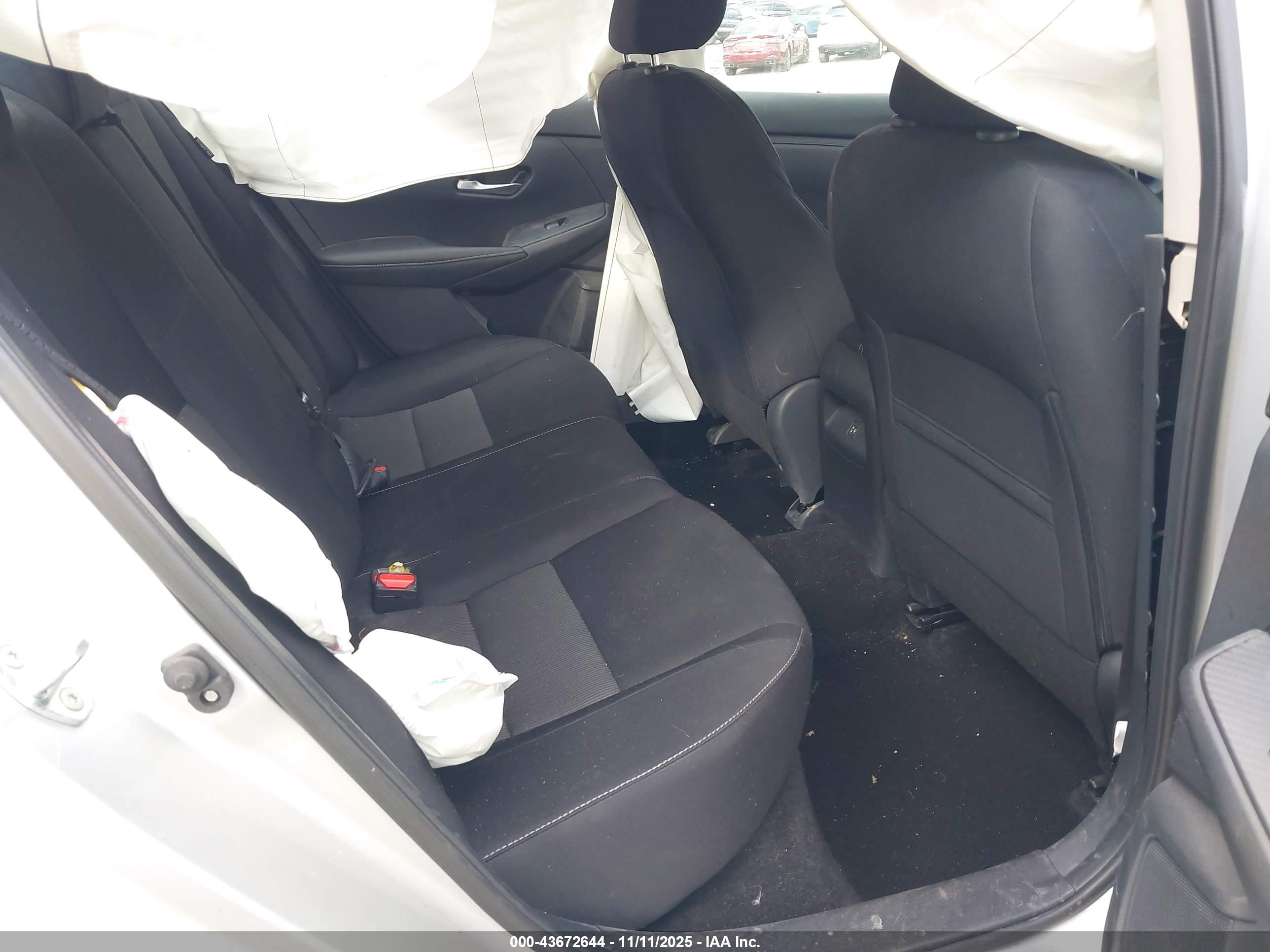 NISSAN SENTRA image 8