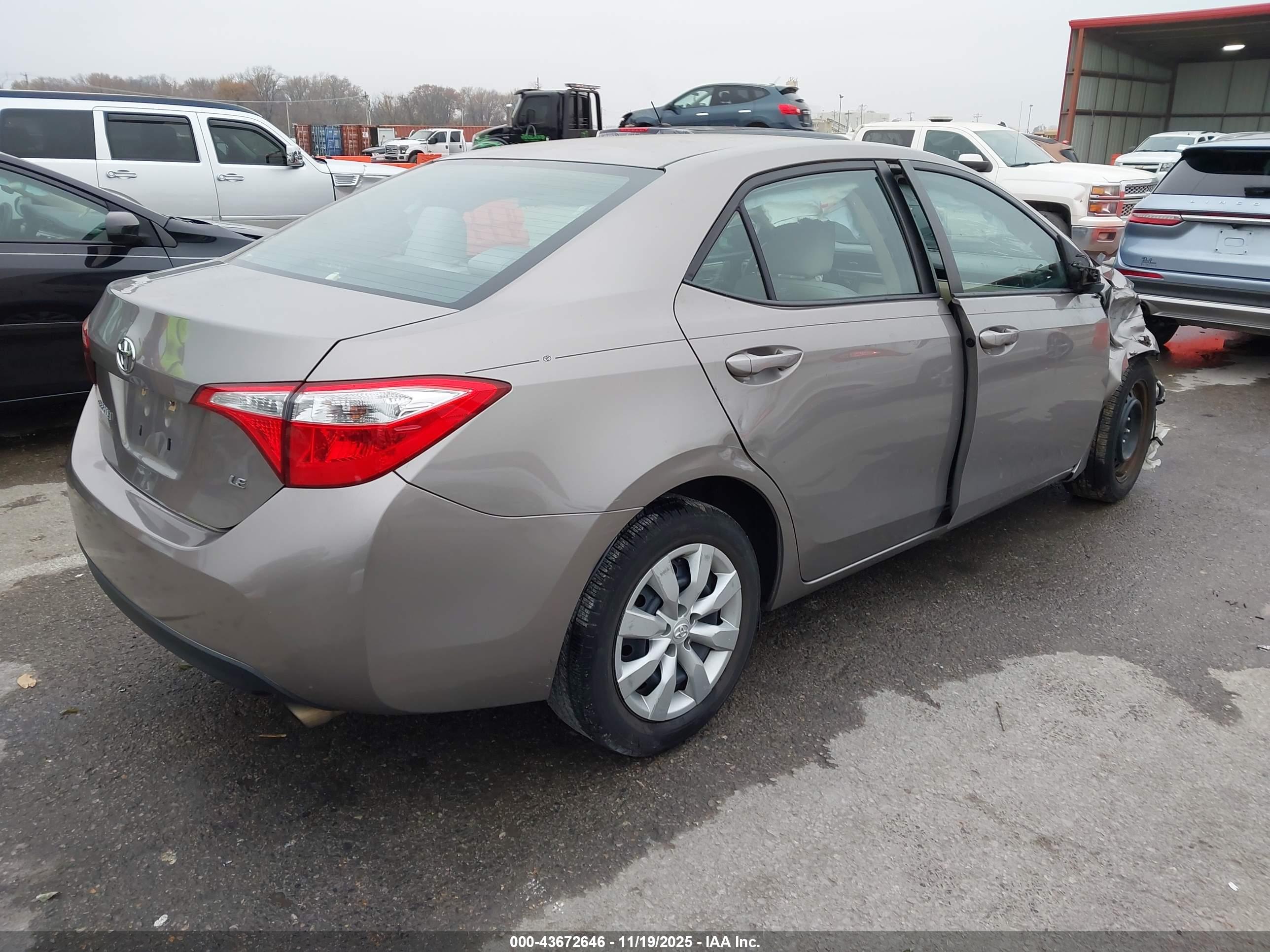 TOYOTA COROLLA image 4