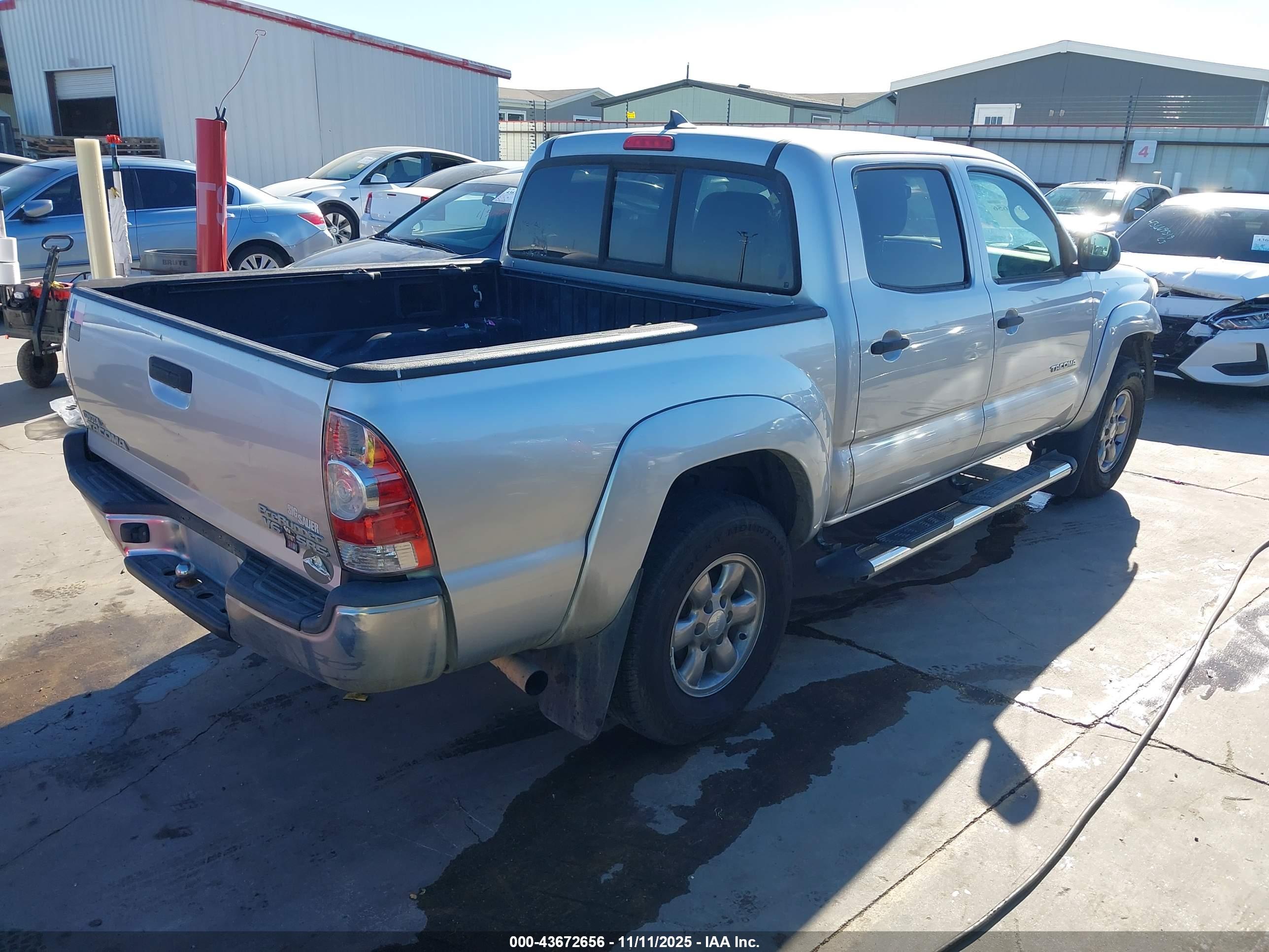 TOYOTA TACOMA image 4