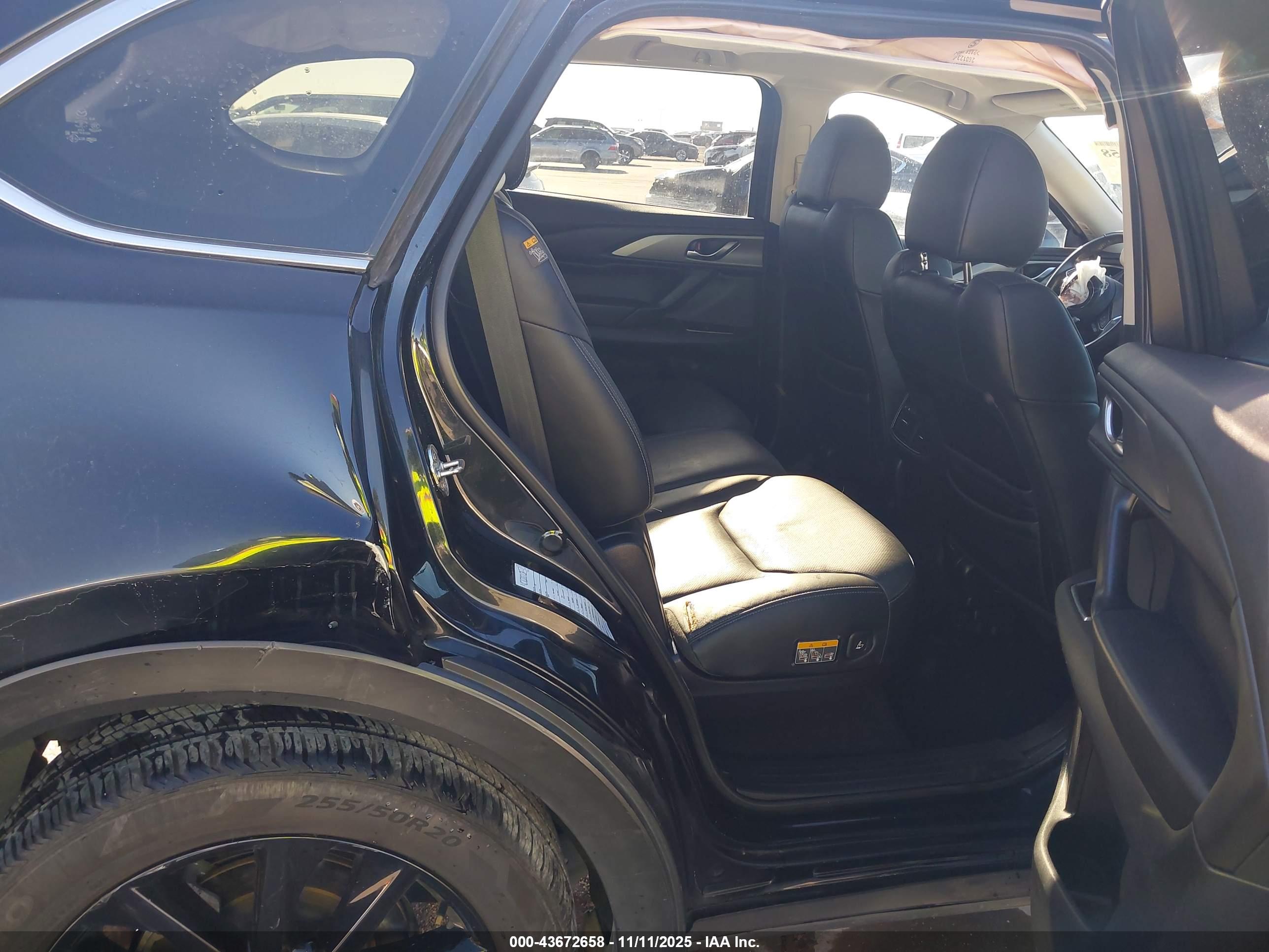 MAZDA CX-9 image 8