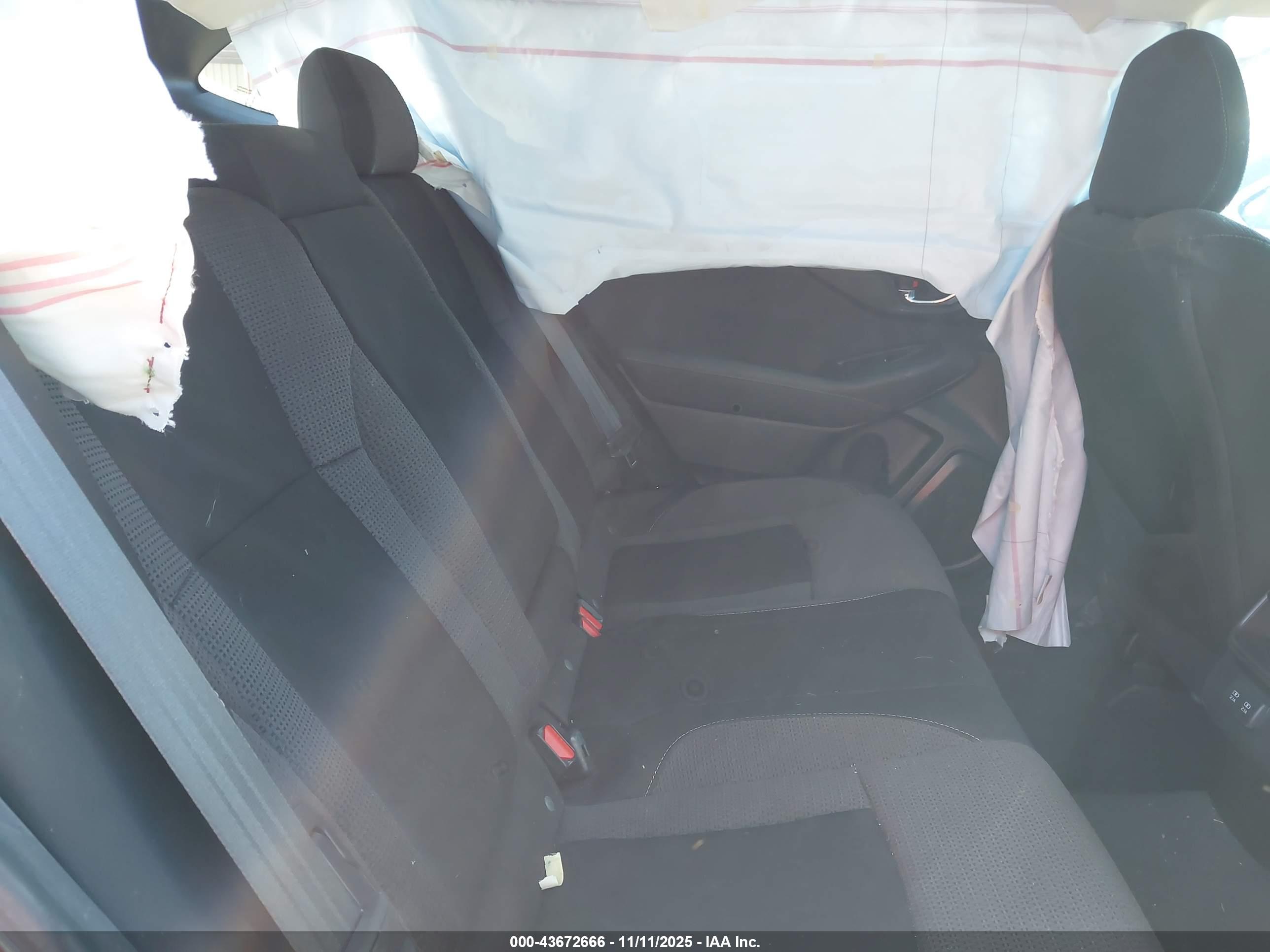 SUBARU OUTBACK image 8