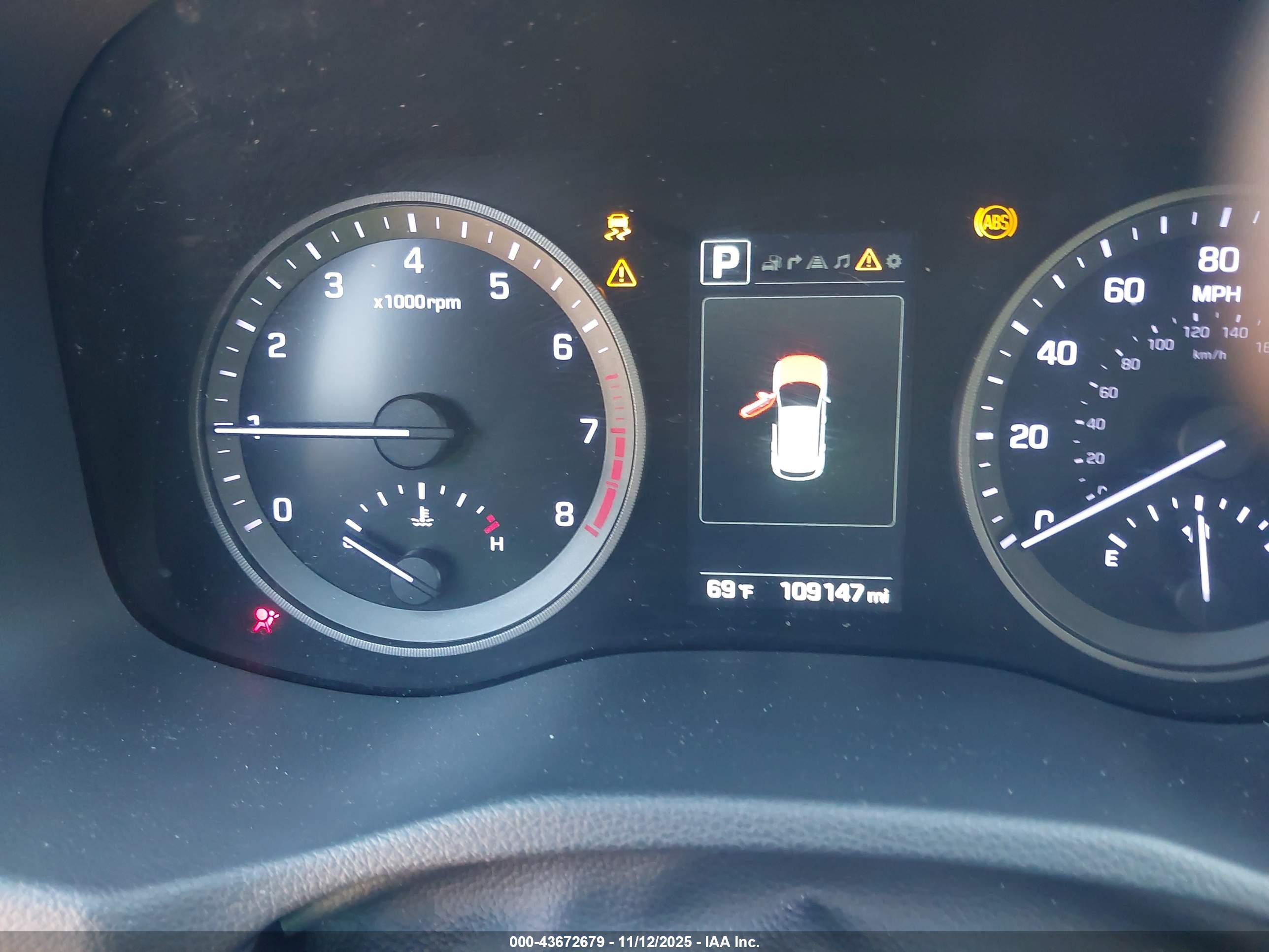 HYUNDAI TUCSON image 7