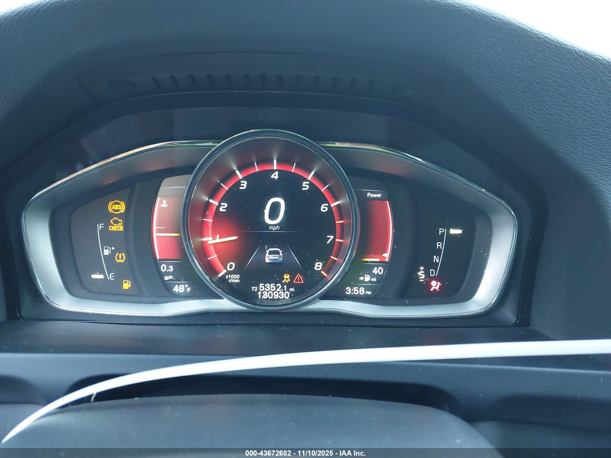 VOLVO S60 image 7