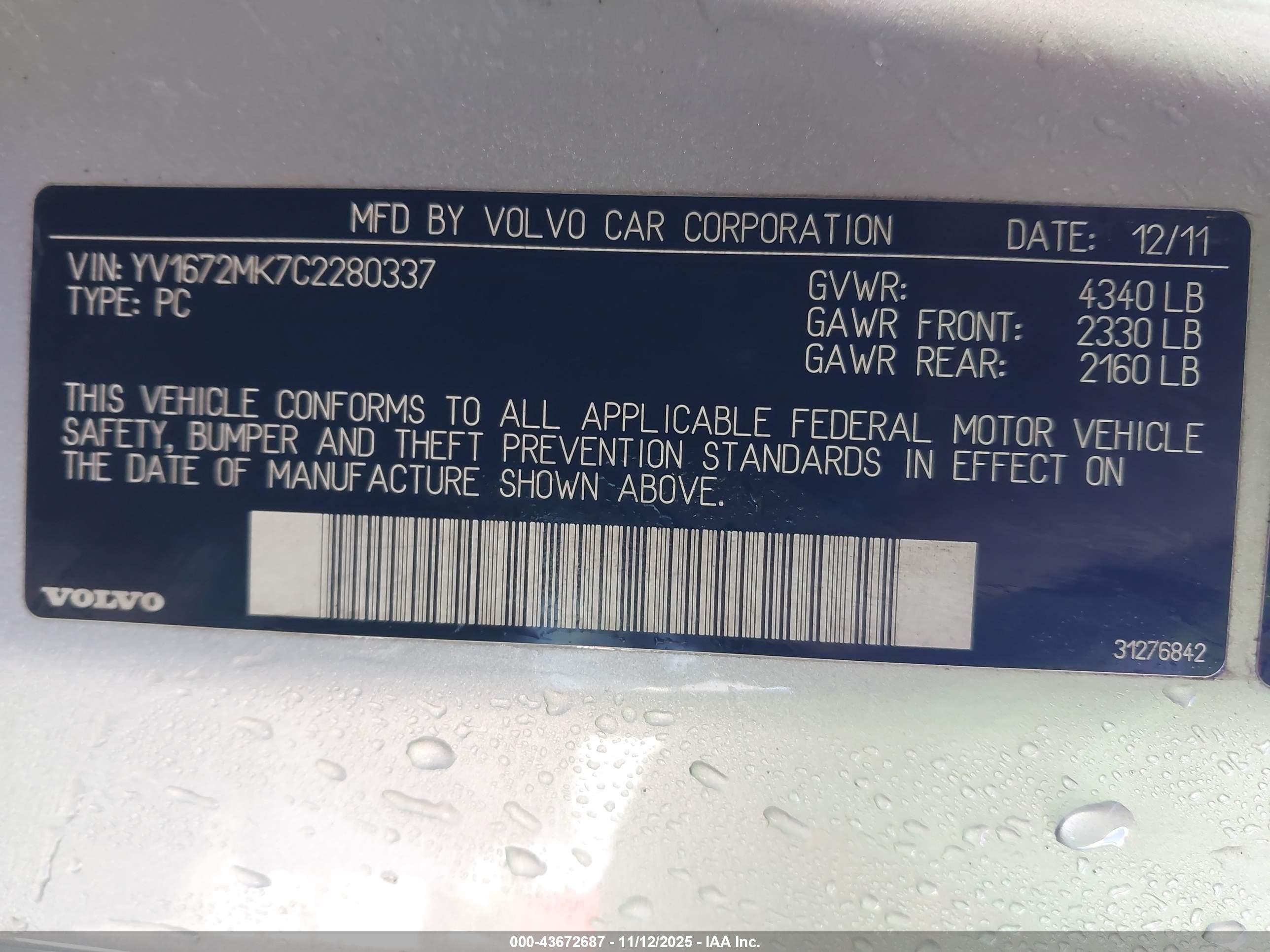 VOLVO C30 image 9