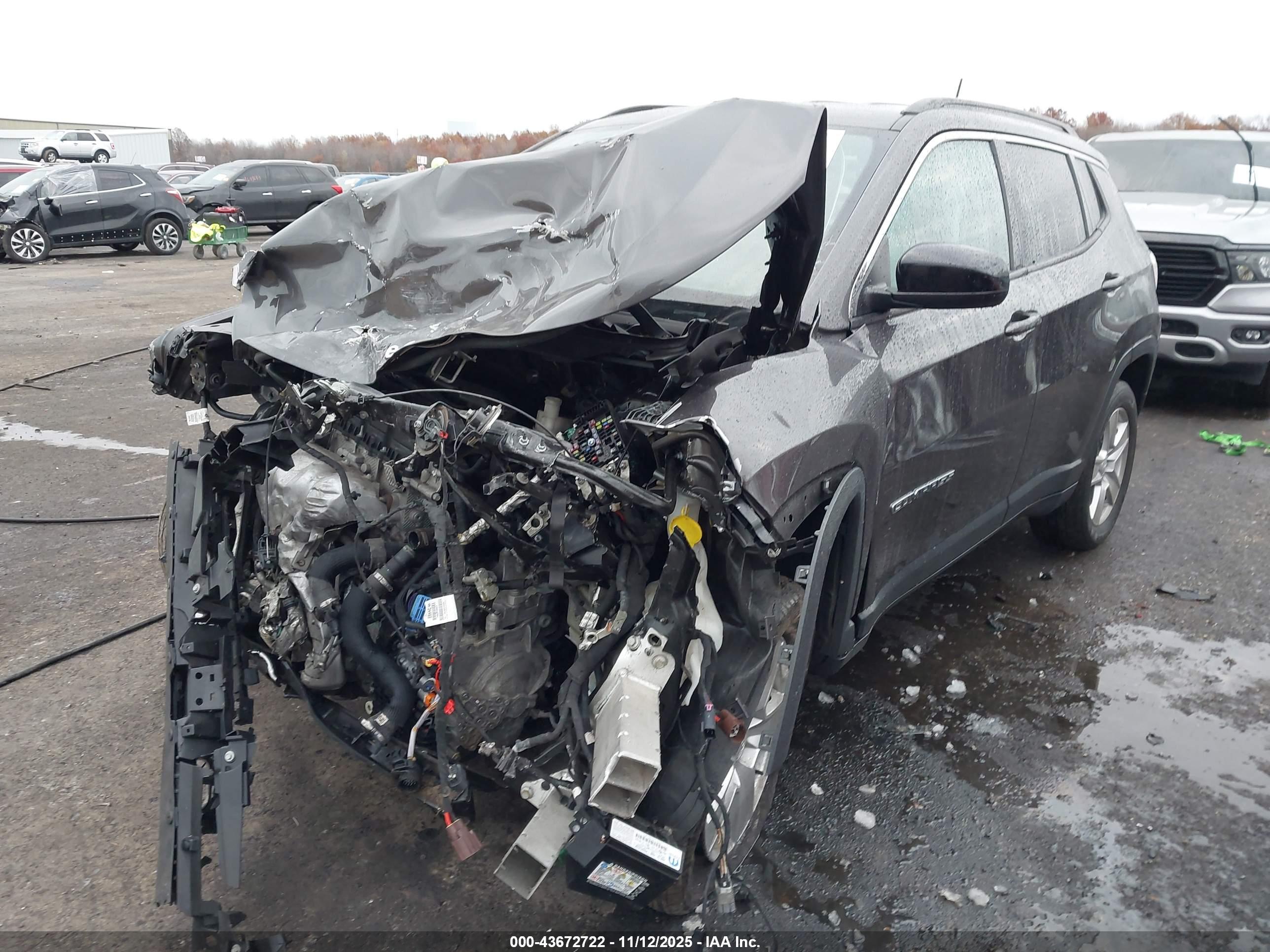 JEEP COMPASS image 2