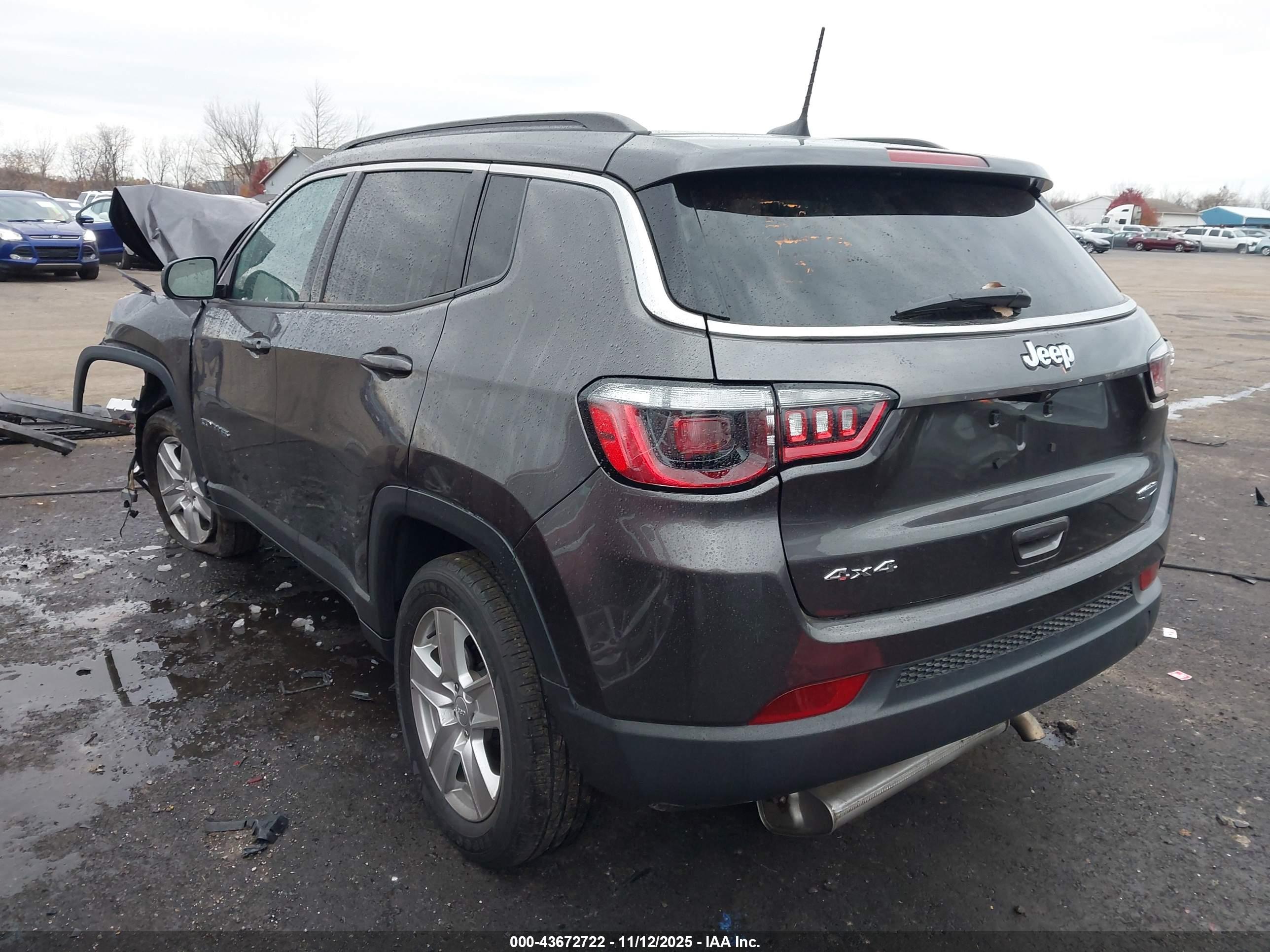 JEEP COMPASS image 3