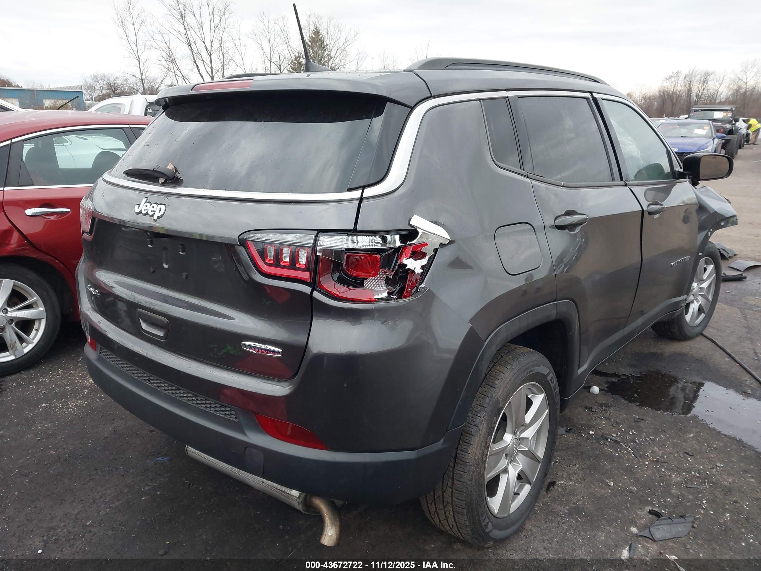 JEEP COMPASS image 4