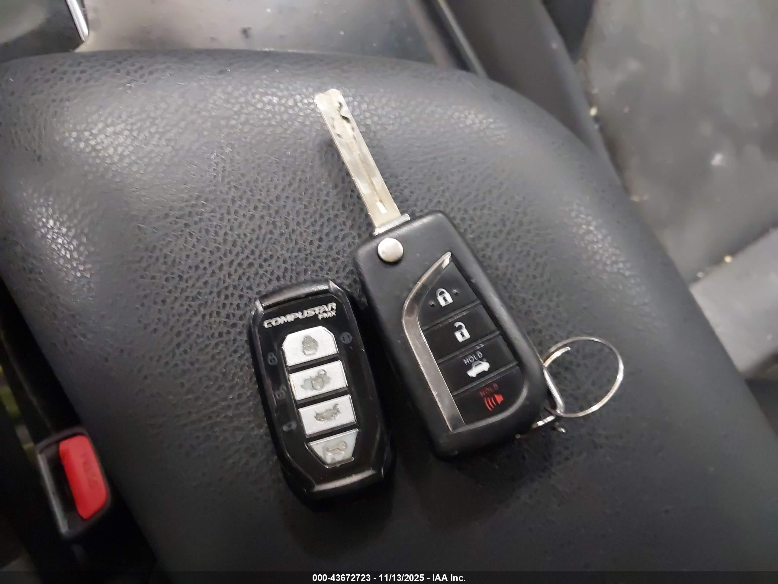 TOYOTA CAMRY image 11