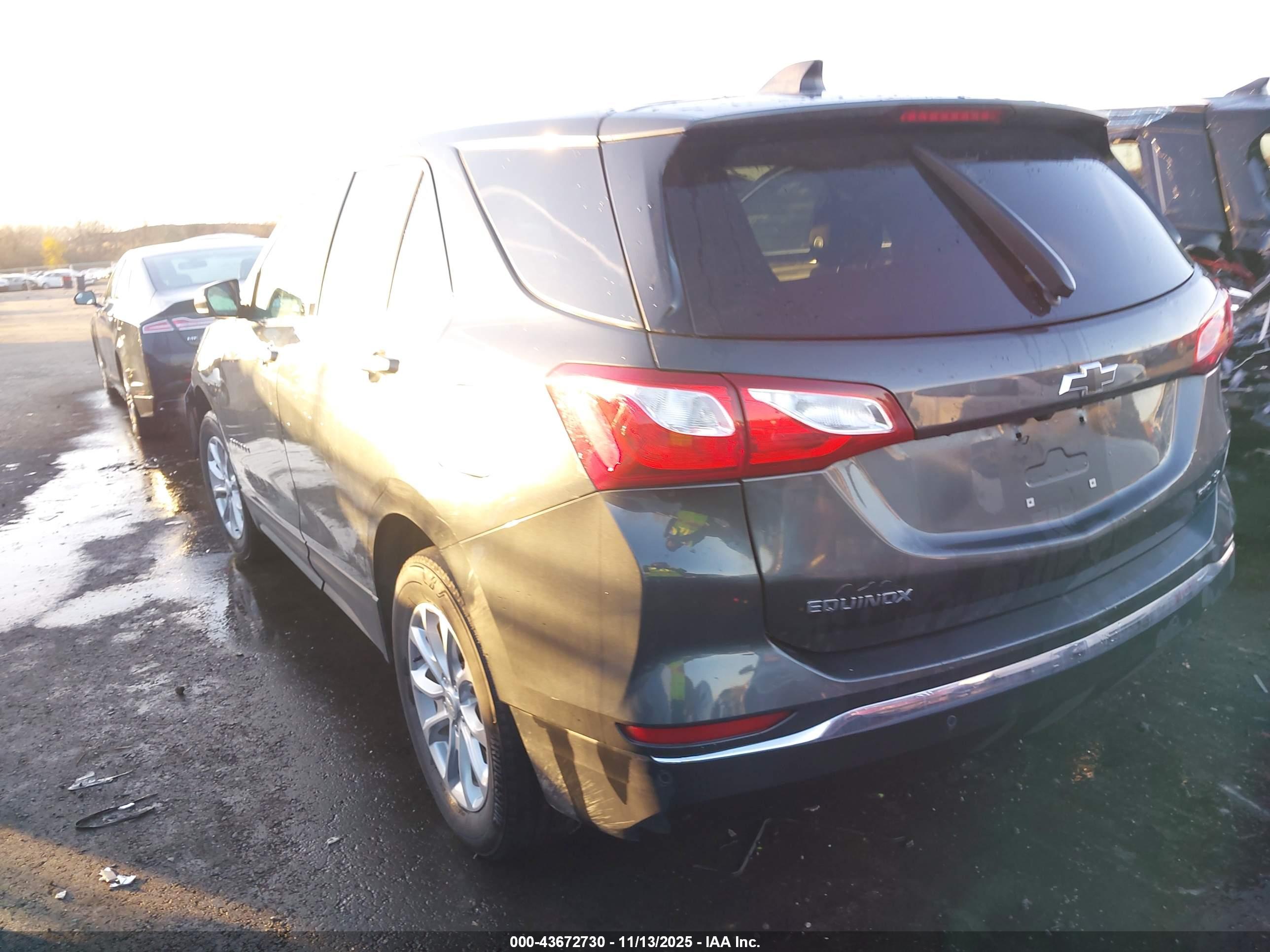 CHEVROLET EQUINOX image 3