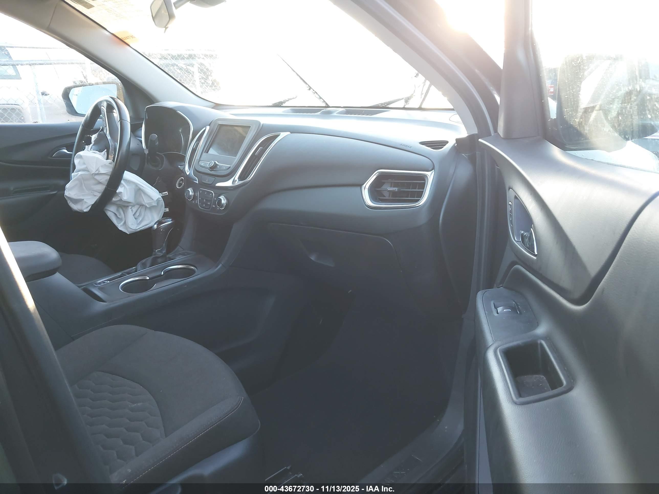 CHEVROLET EQUINOX image 5