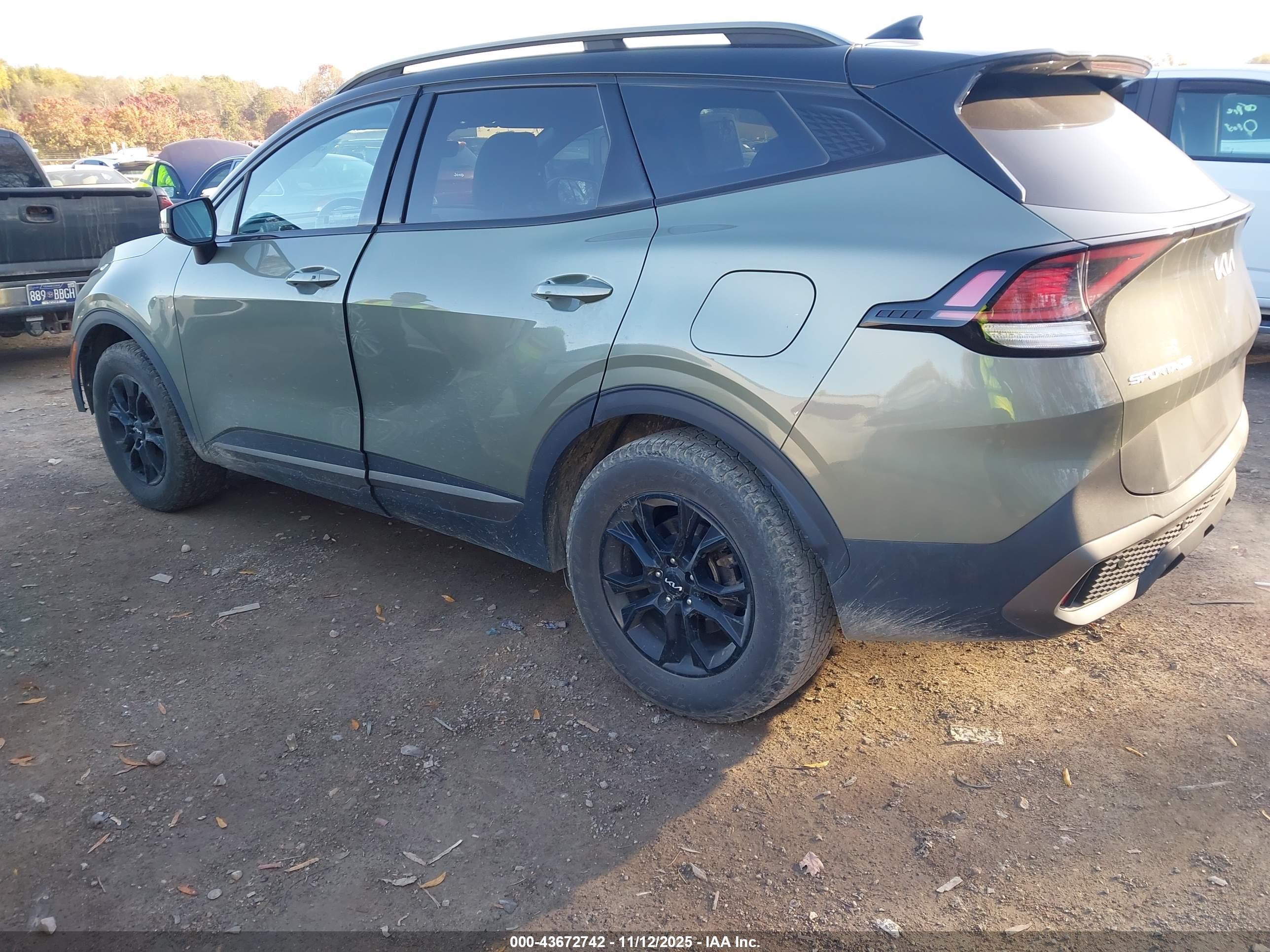 KIA SPORTAGE image 3