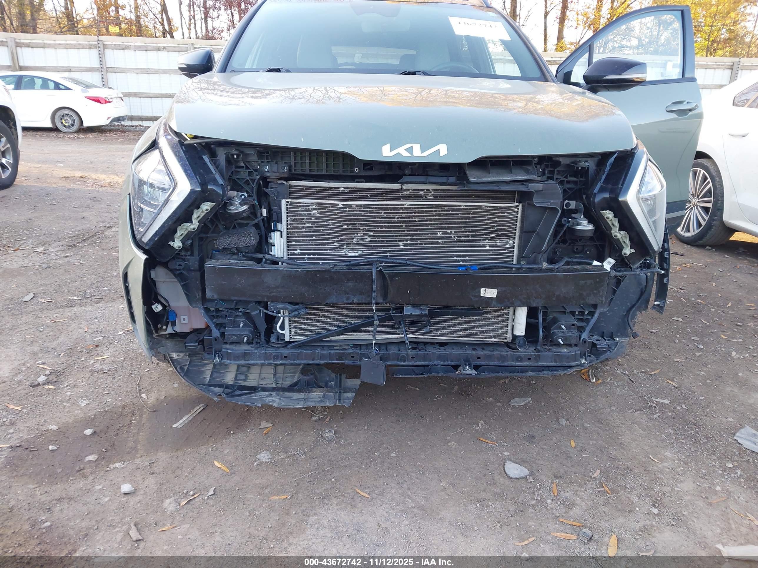 KIA SPORTAGE image 6