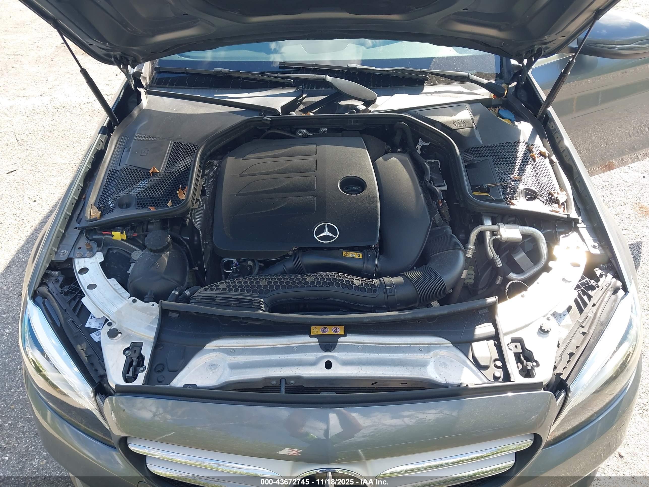MERCEDES-BENZ C image 10