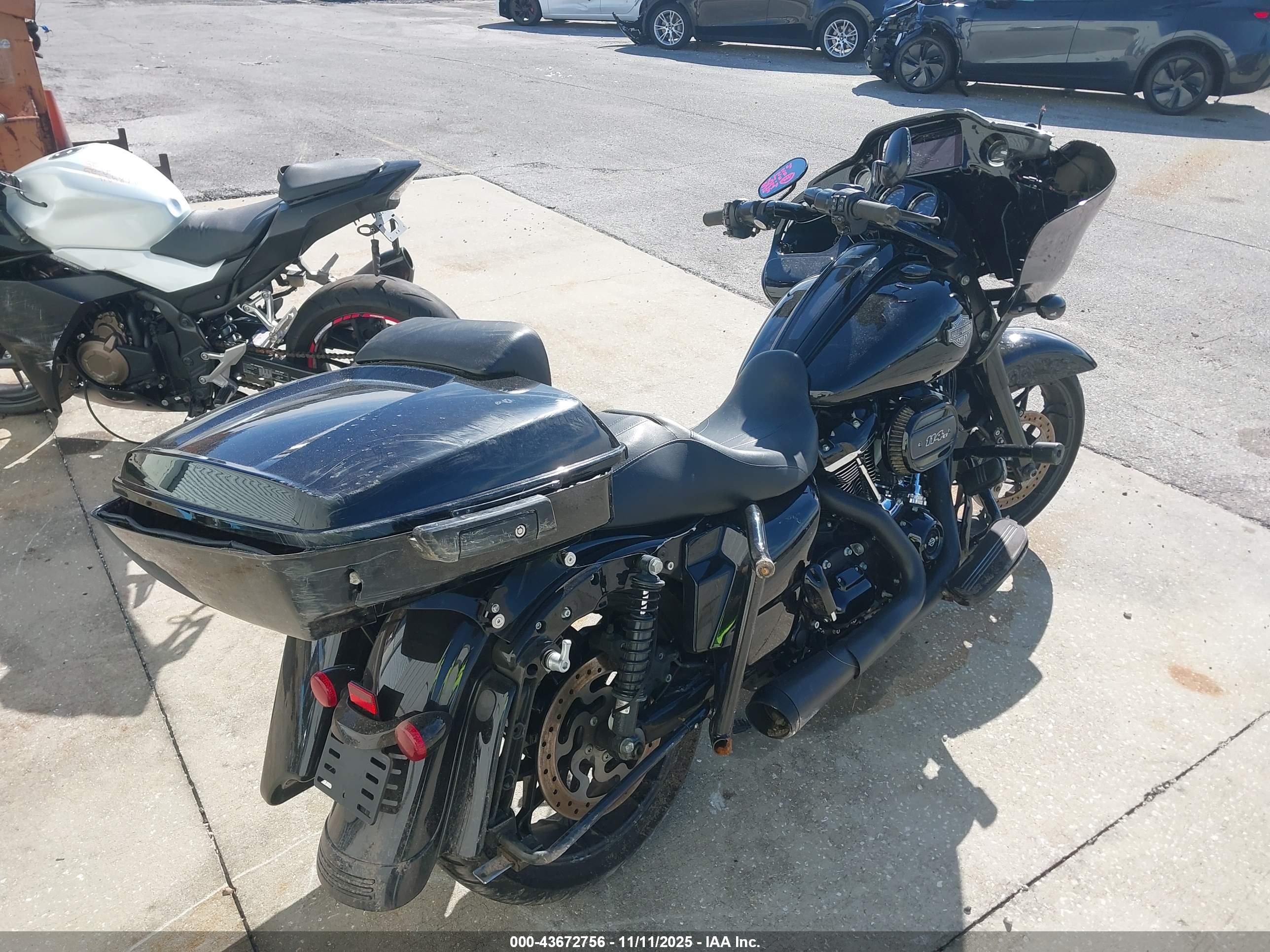 HARLEY-DAVIDSON FLTRXS image 4