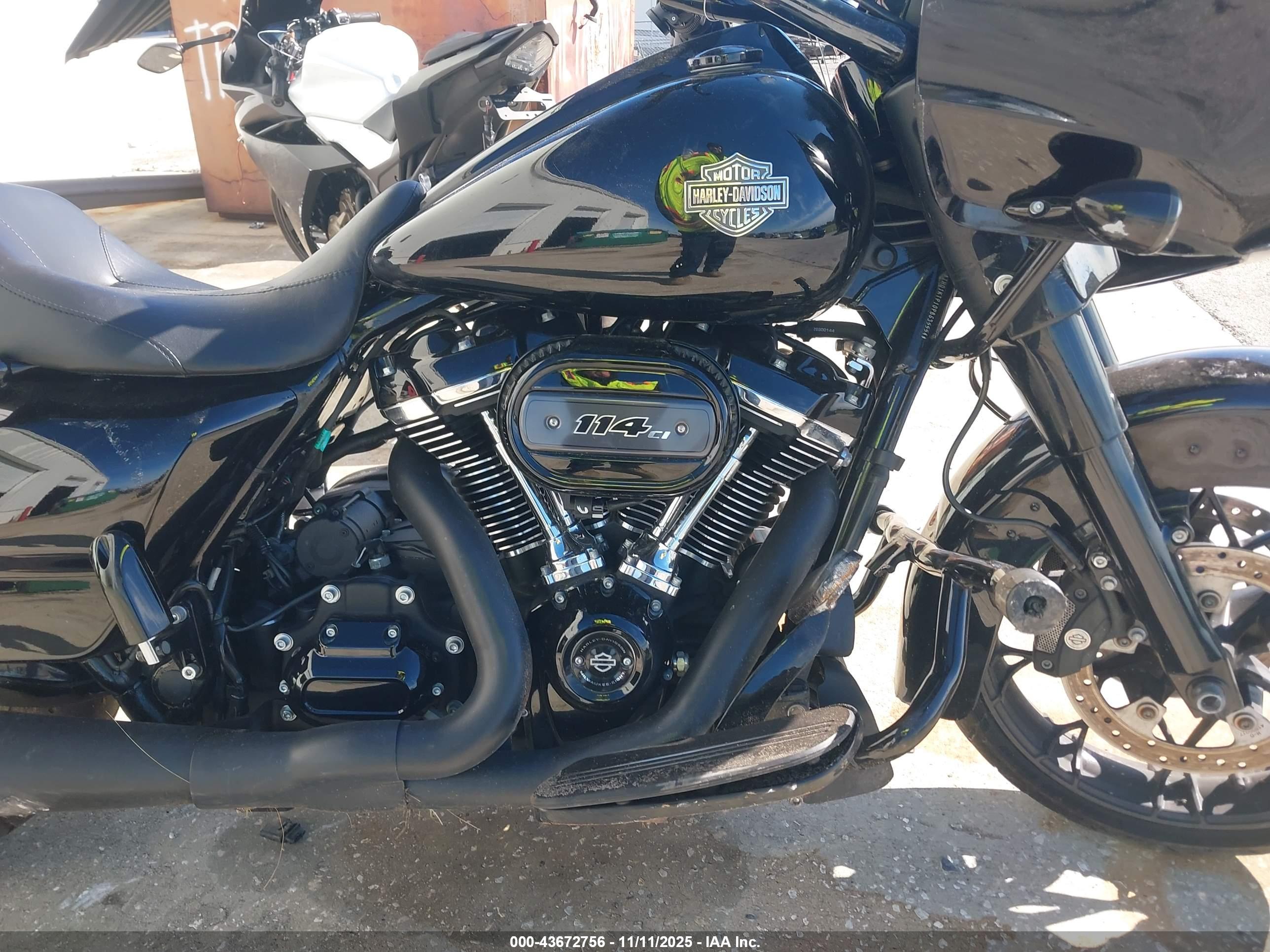 HARLEY-DAVIDSON FLTRXS image 8
