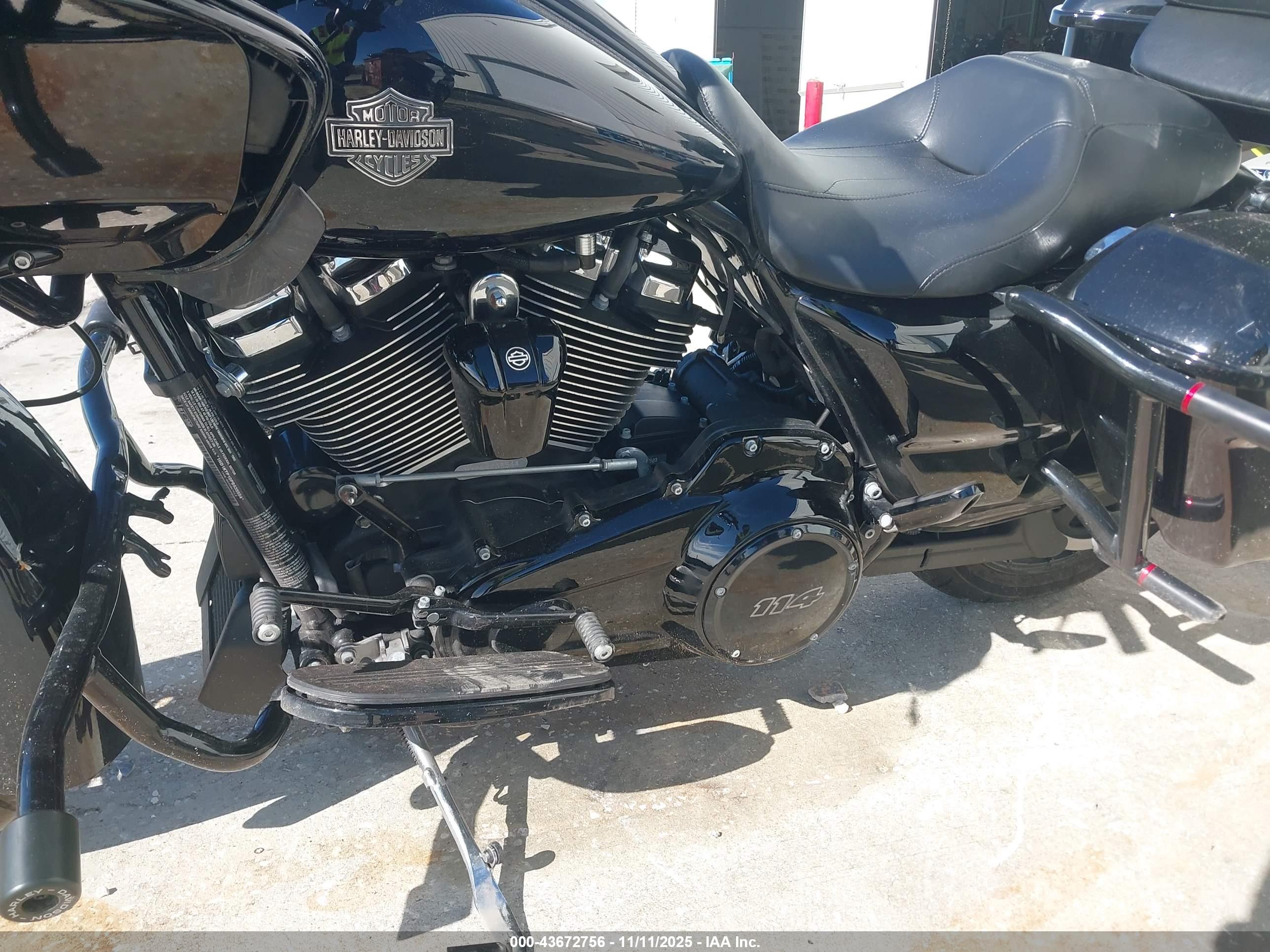 HARLEY-DAVIDSON FLTRXS image 9