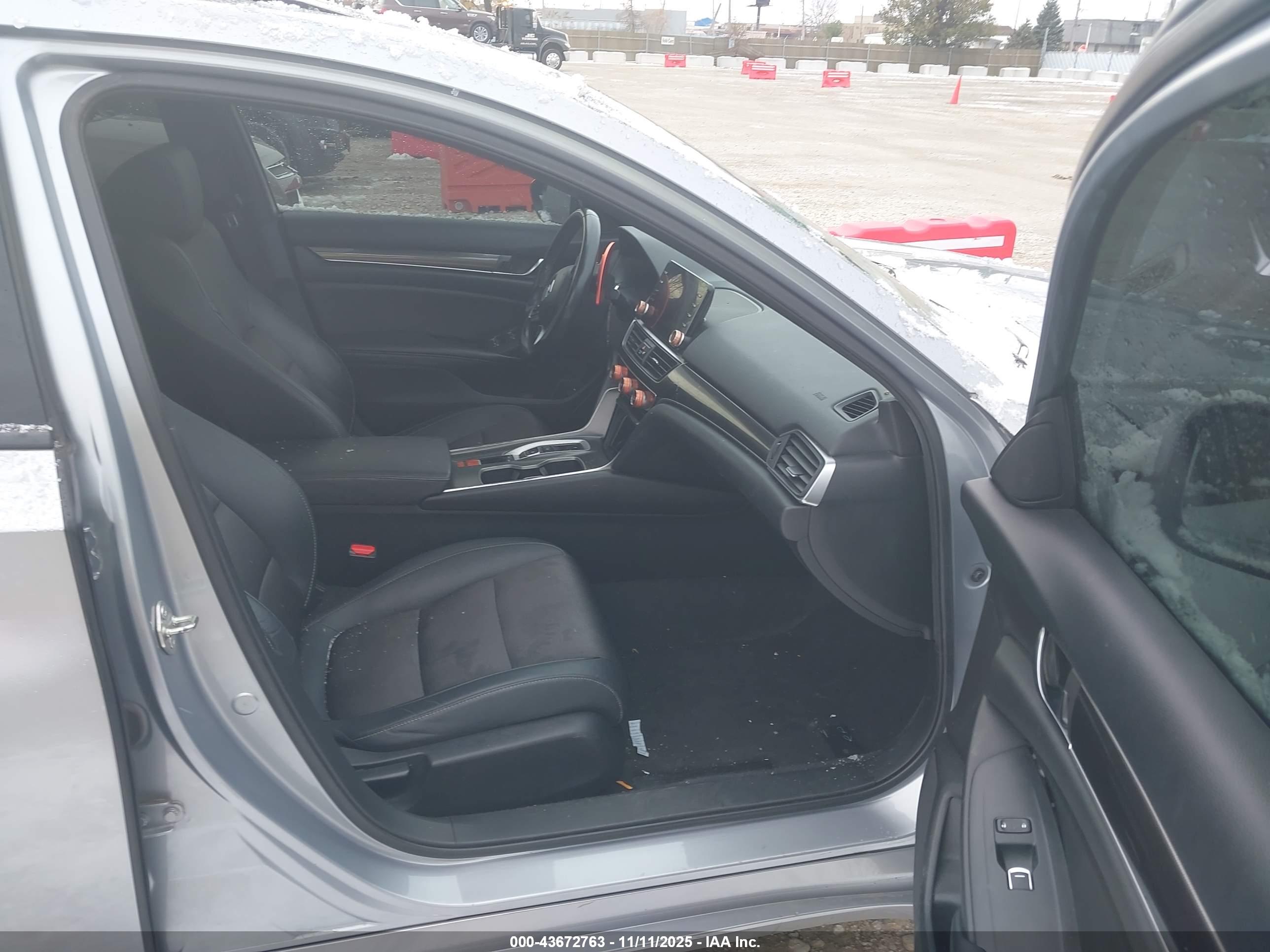 HONDA ACCORD image 5
