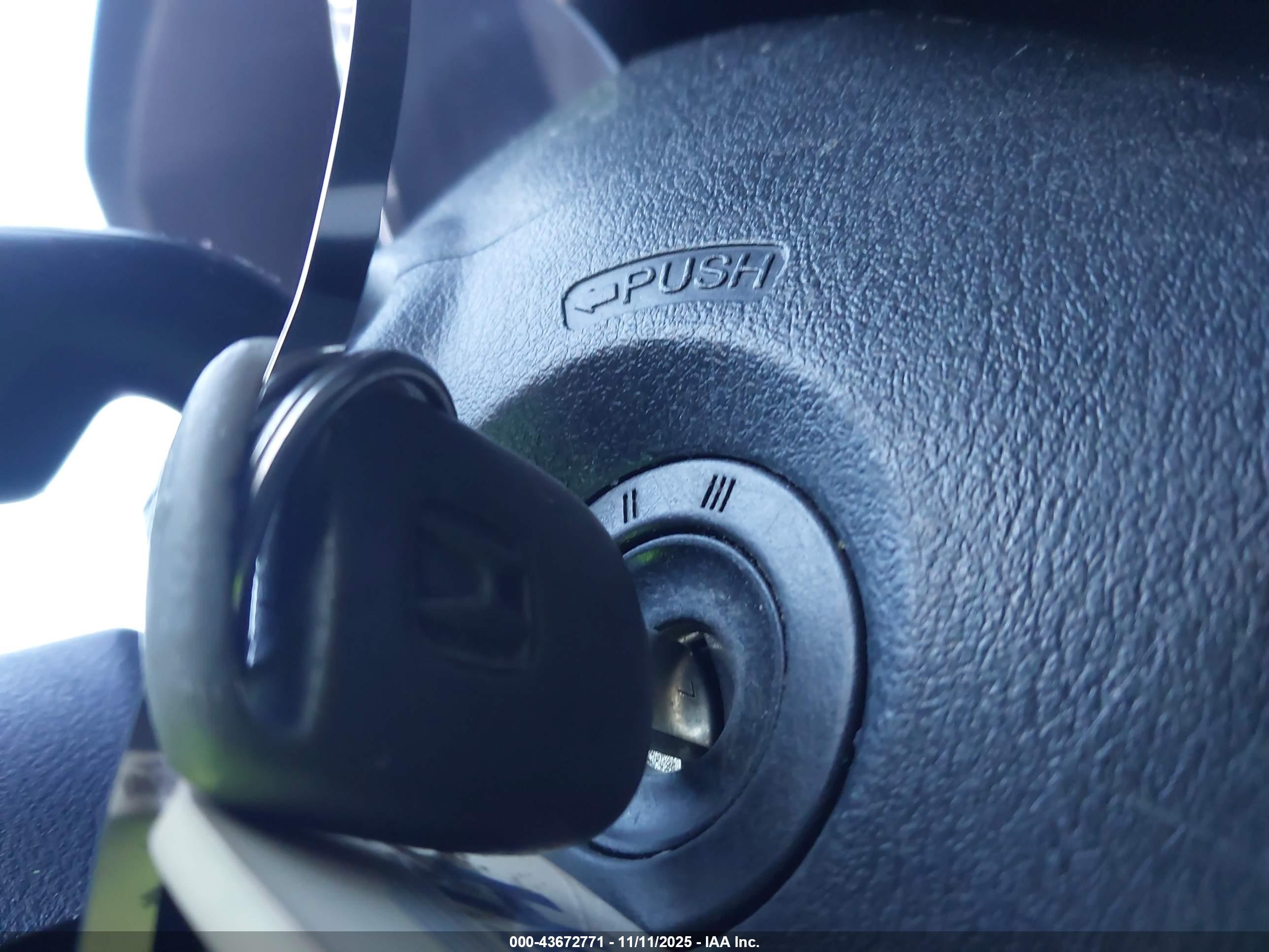 HONDA CR-V image 11