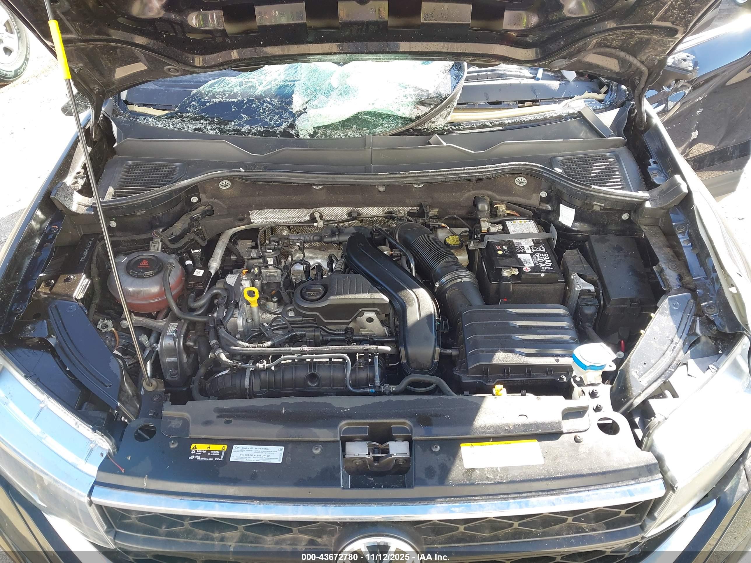 VOLKSWAGEN TAOS image 10