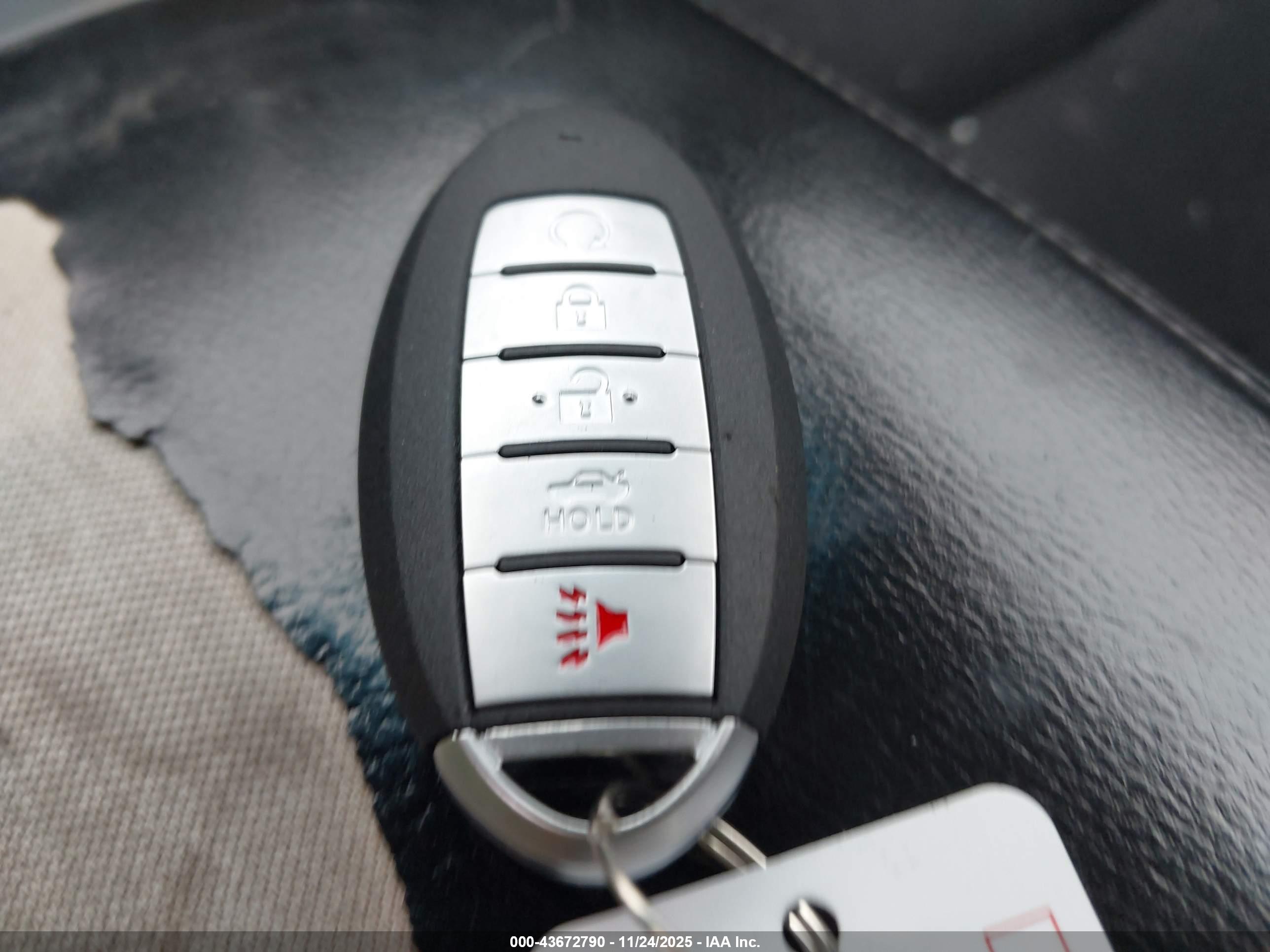 NISSAN ALTIMA image 11
