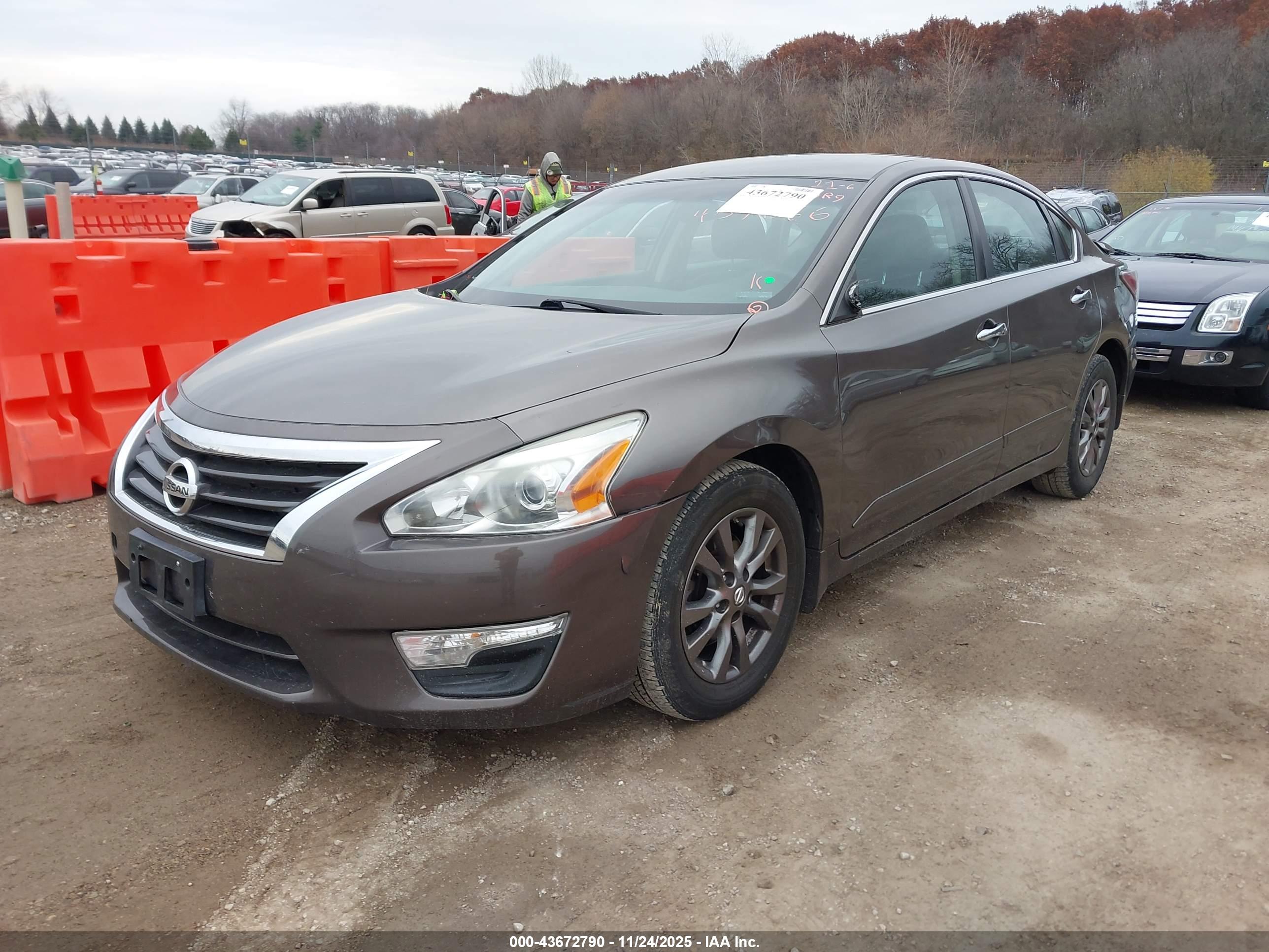 NISSAN ALTIMA image 2