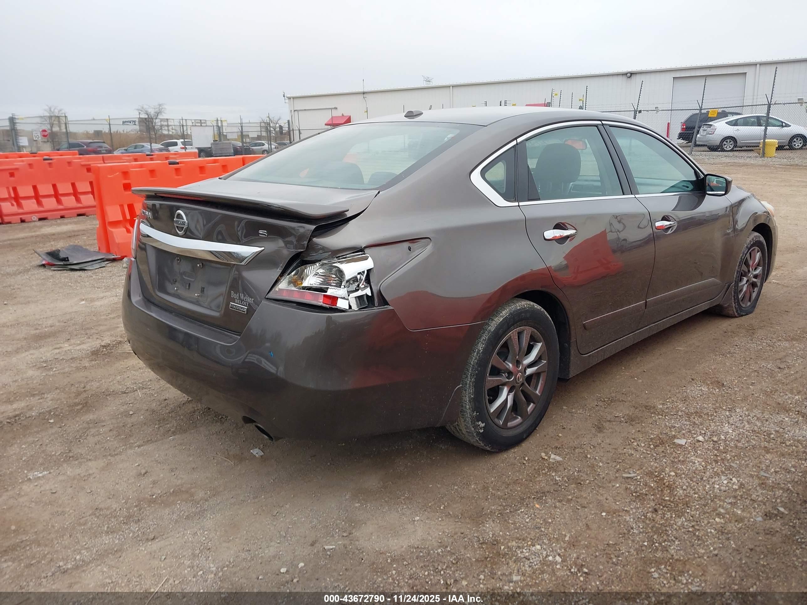 NISSAN ALTIMA image 4