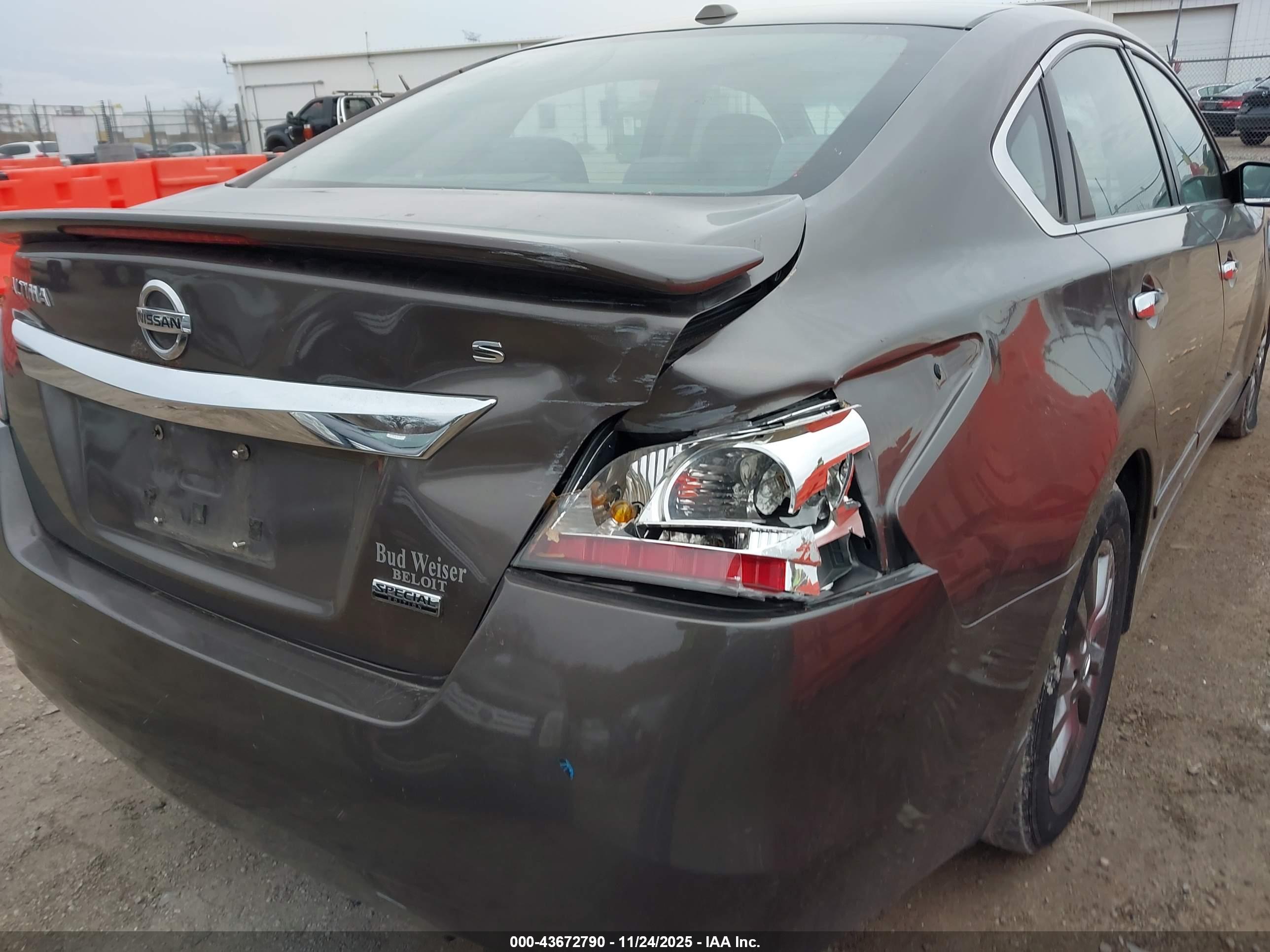 NISSAN ALTIMA image 6