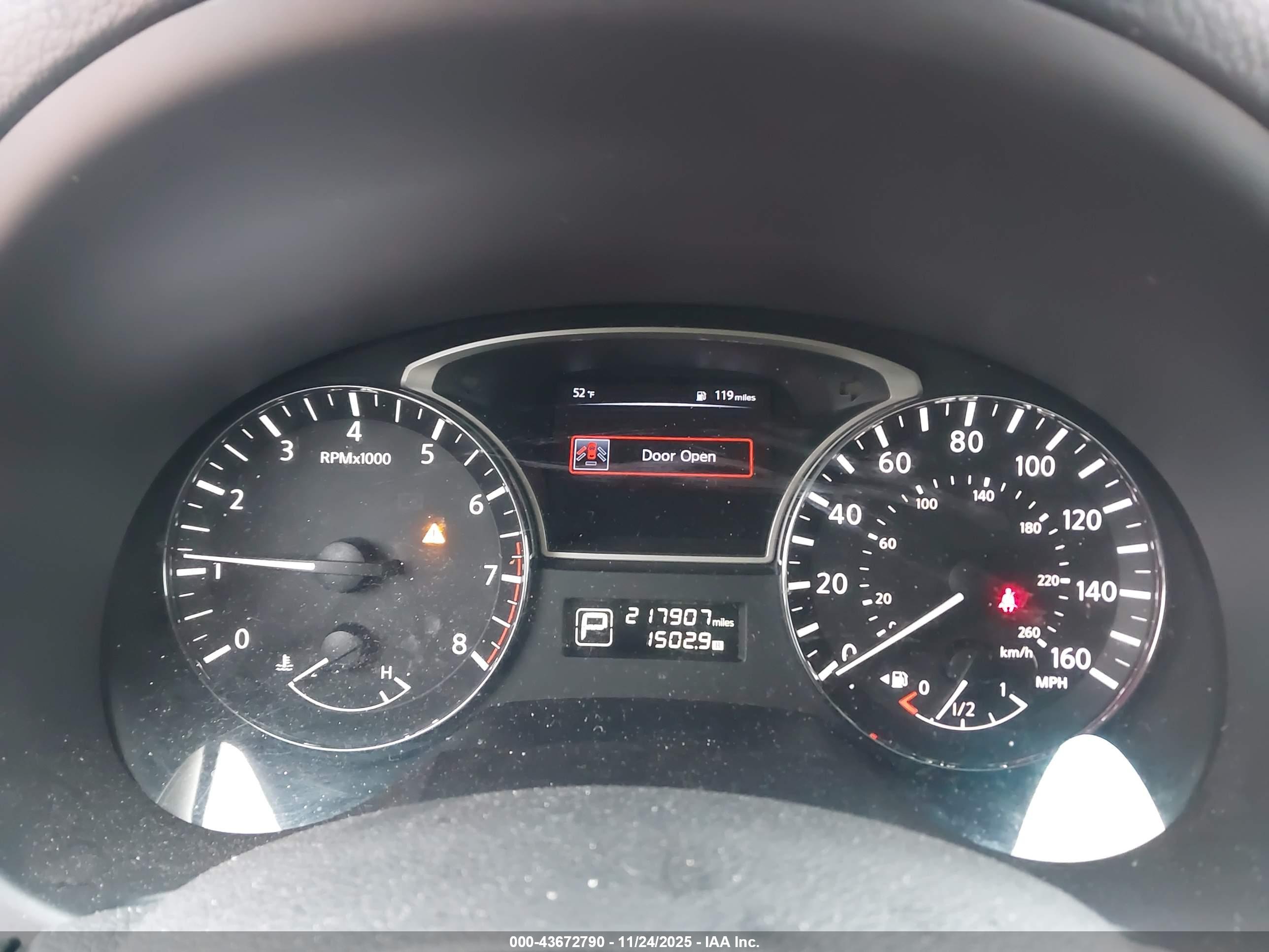 NISSAN ALTIMA image 7