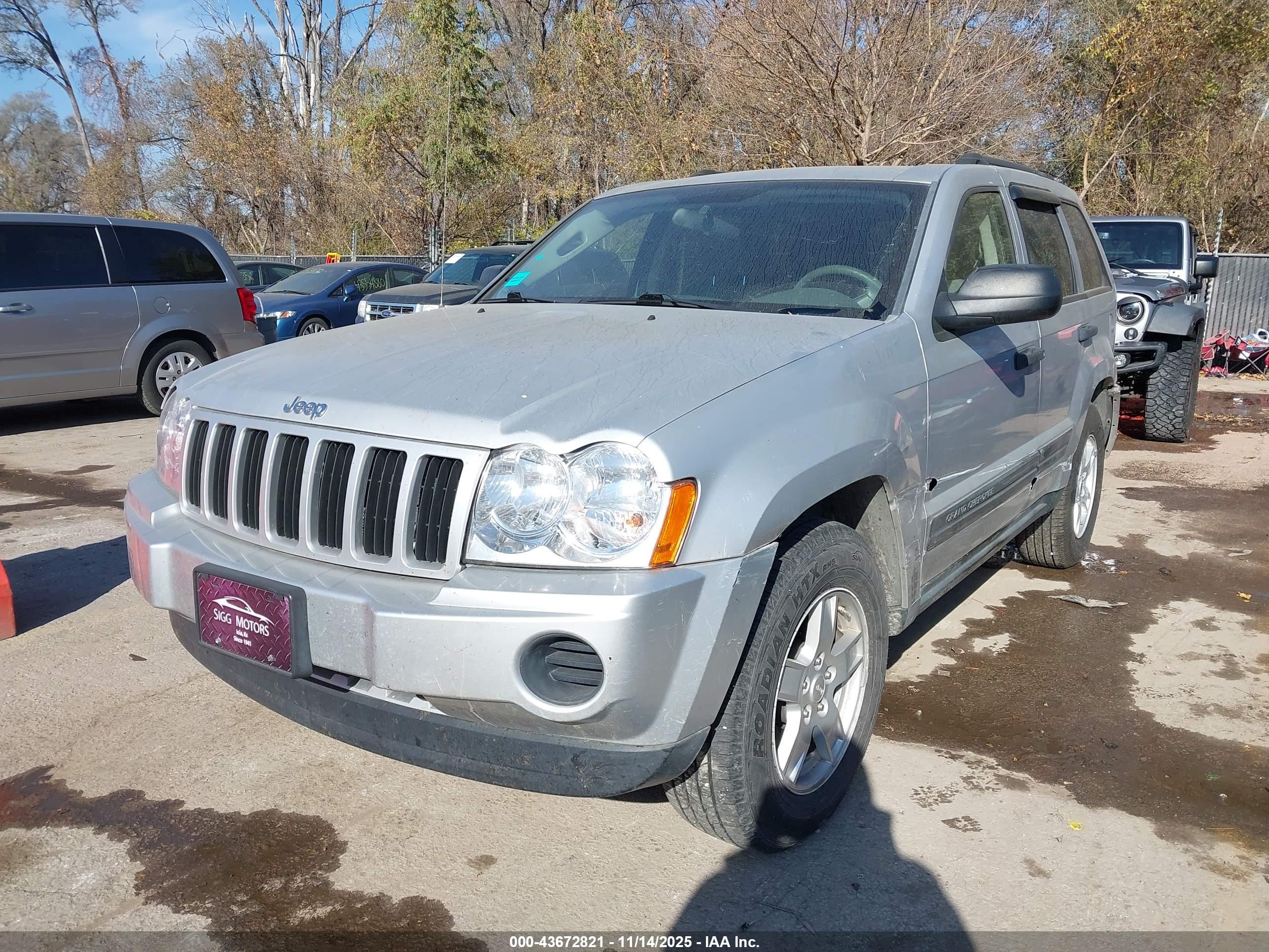 JEEP GRAND image 2