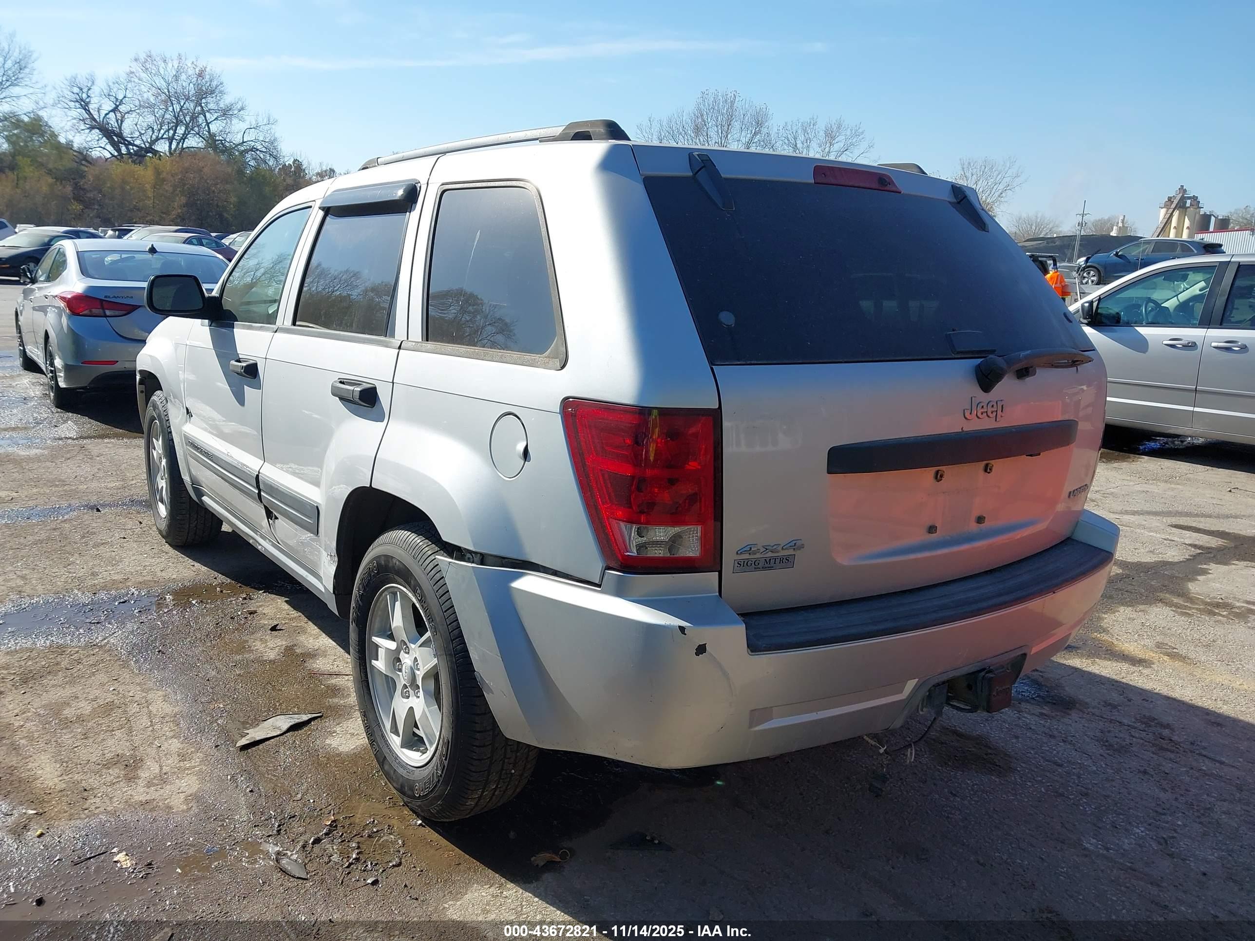 JEEP GRAND image 3