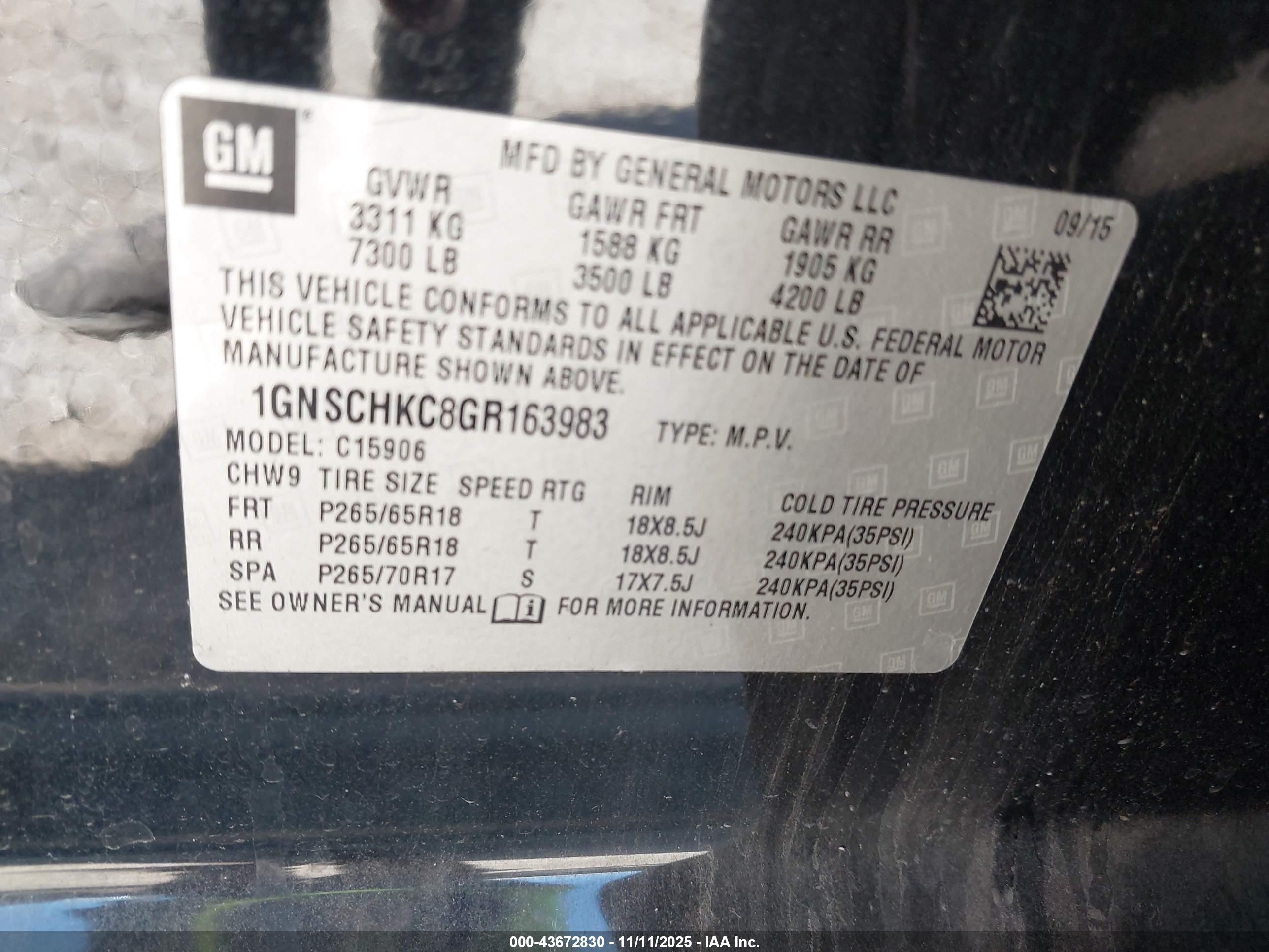 CHEVROLET SUBURBAN image 9