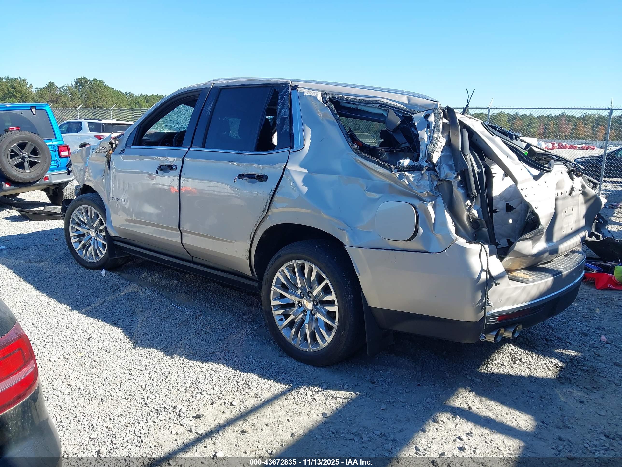CHEVROLET TAHOE image 3