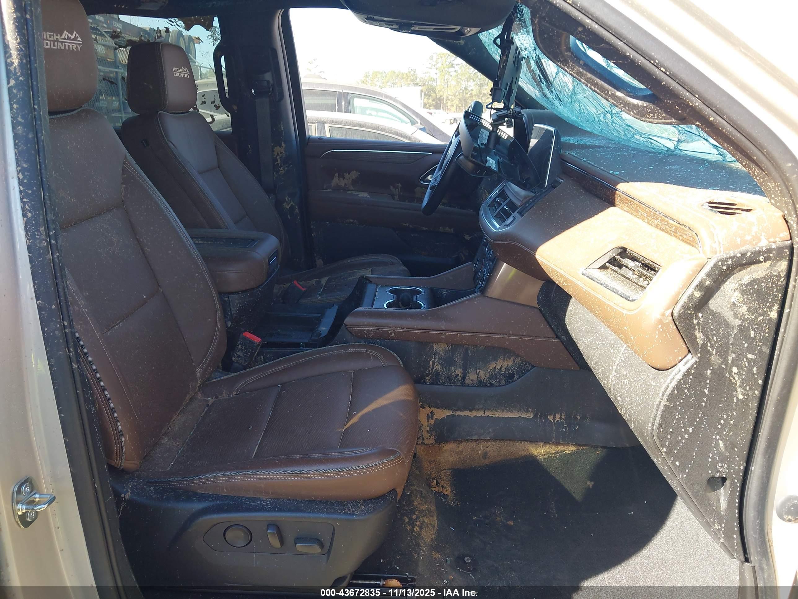 CHEVROLET TAHOE image 5