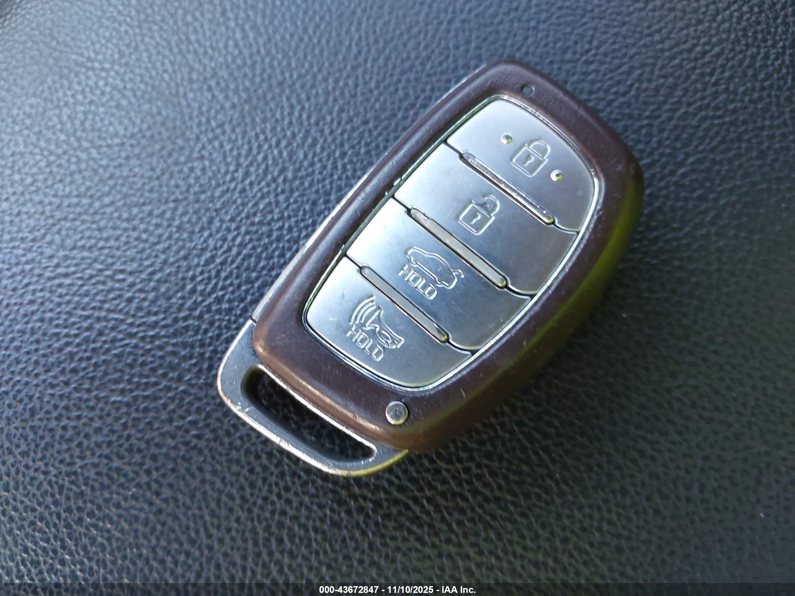 HYUNDAI SONATA image 11